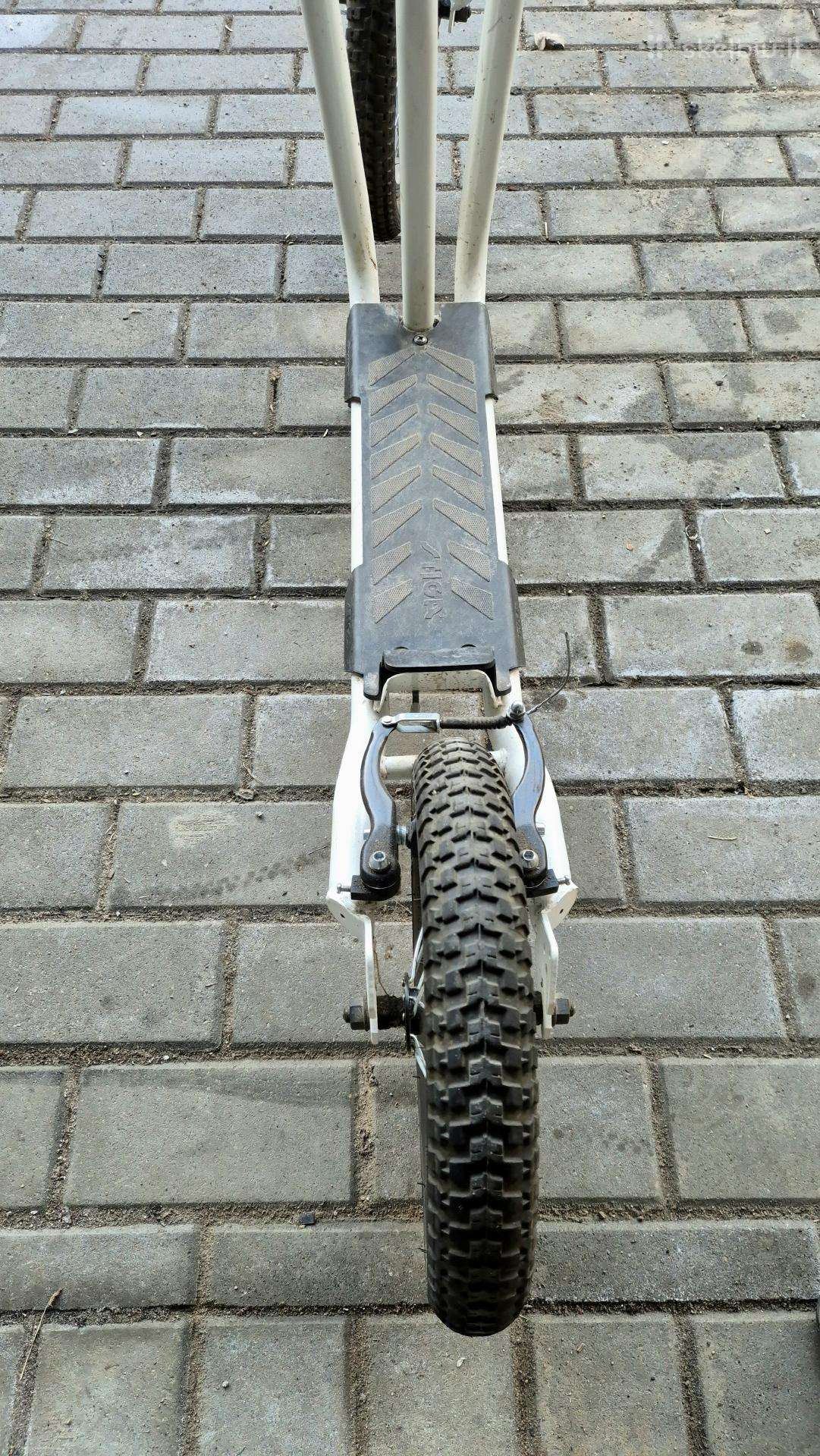 Детский велосипед UNIVERSAL 16″