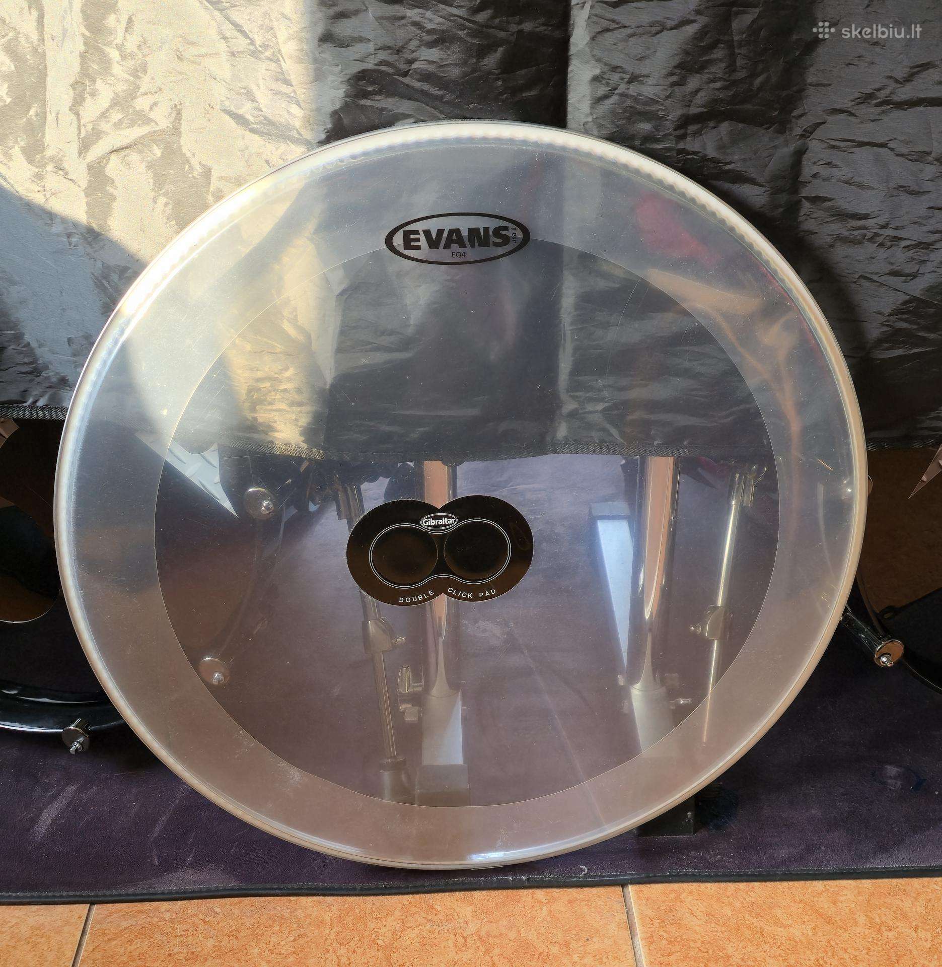 Bugnu plastikai ir lankai