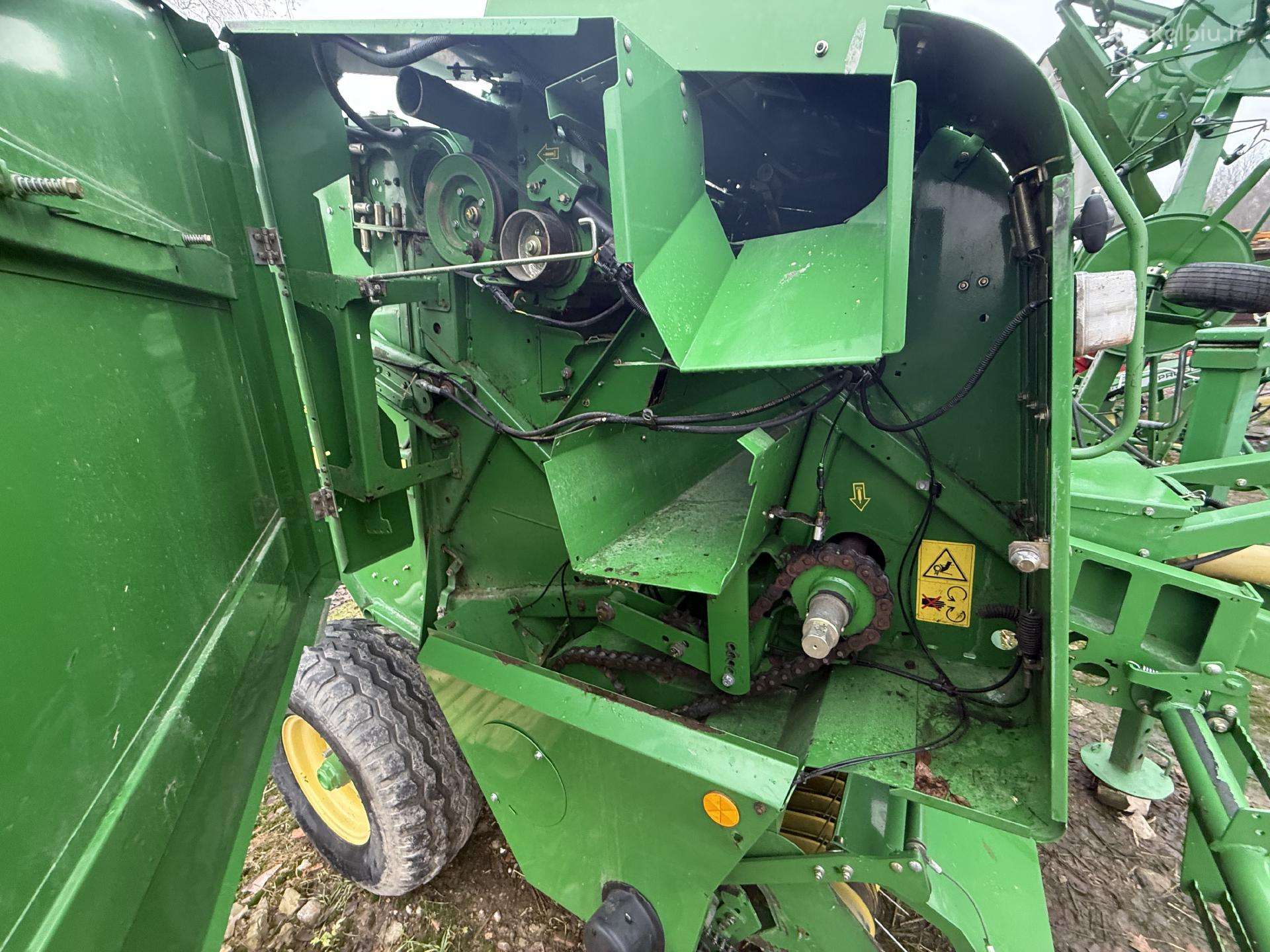 John Deere 623, прессы