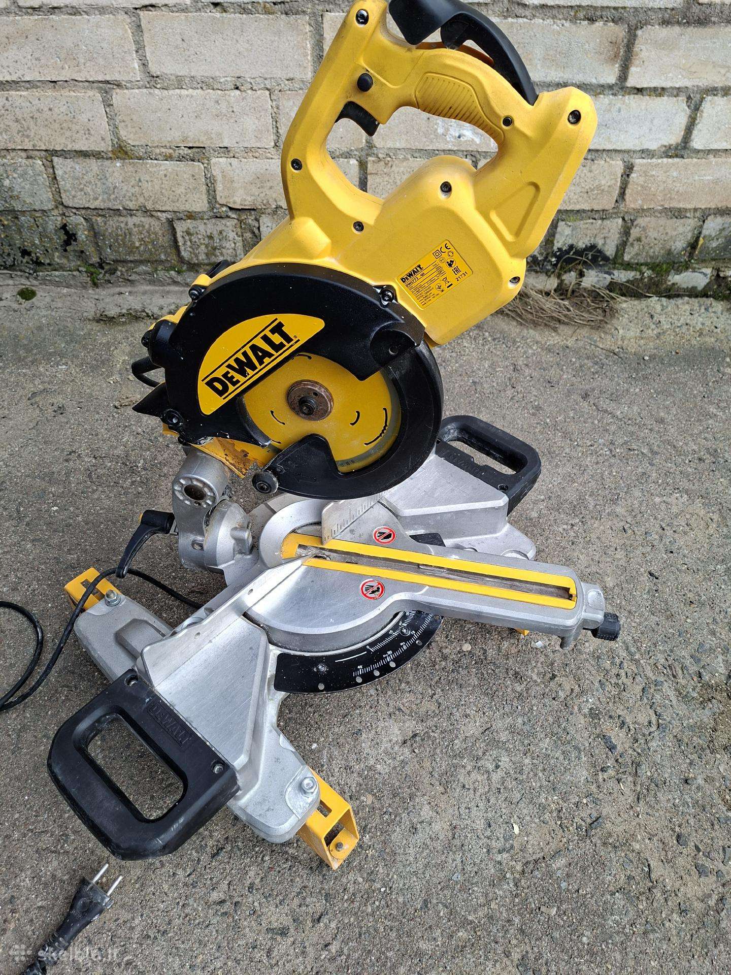 Dewalt, Dws 773-qs Ryobi Ems216l staklės
