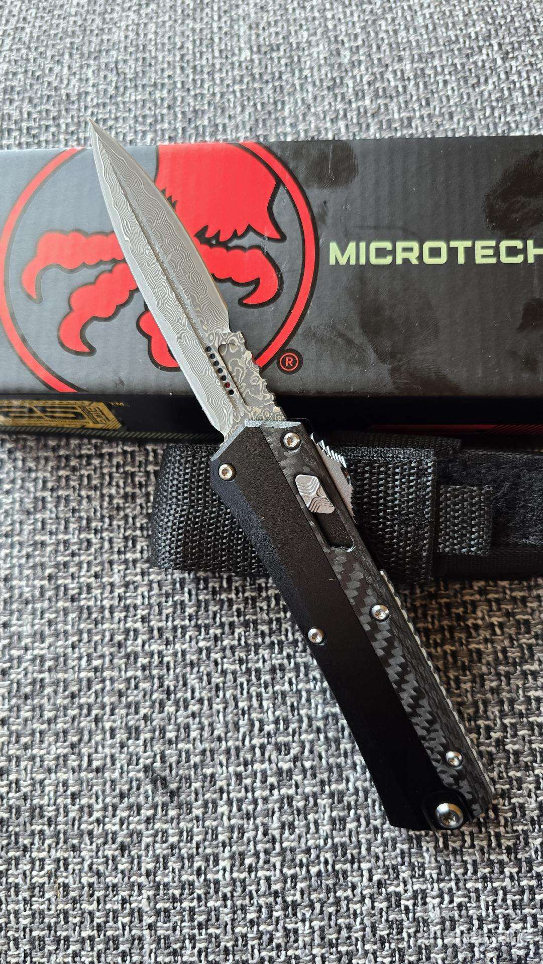 Microtech Glykon Damascus steel