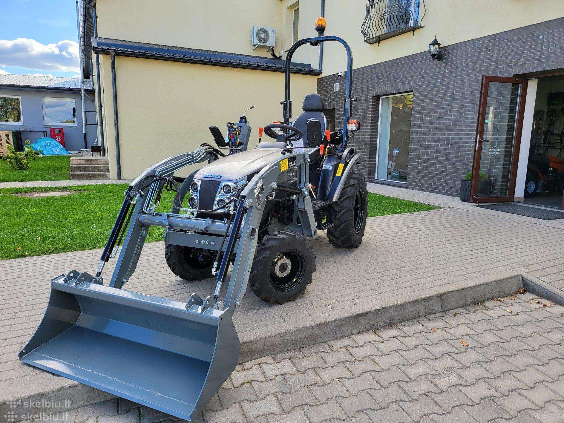 Solis 26 9+9, tractors