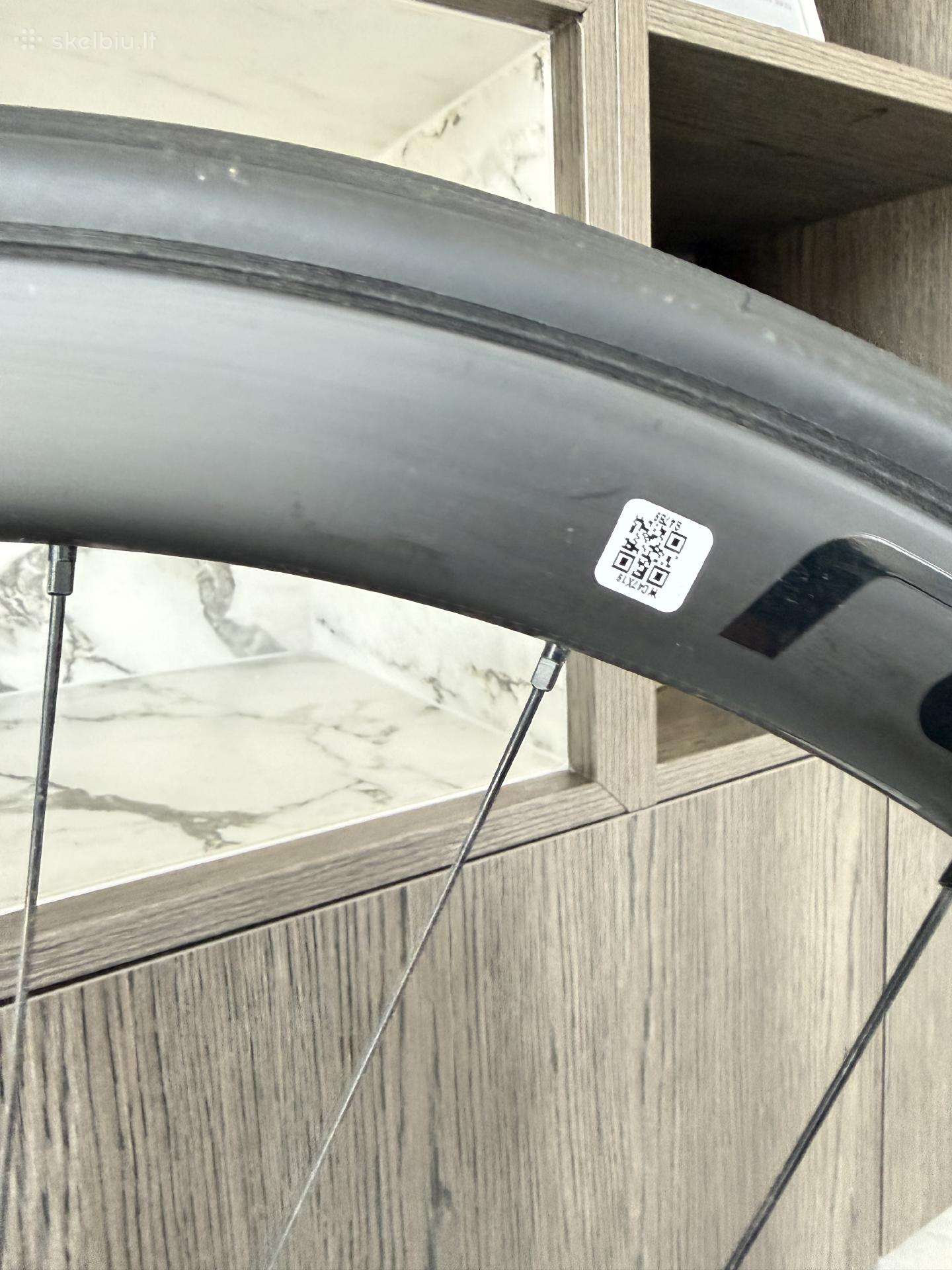 Road, sports bike Specialized