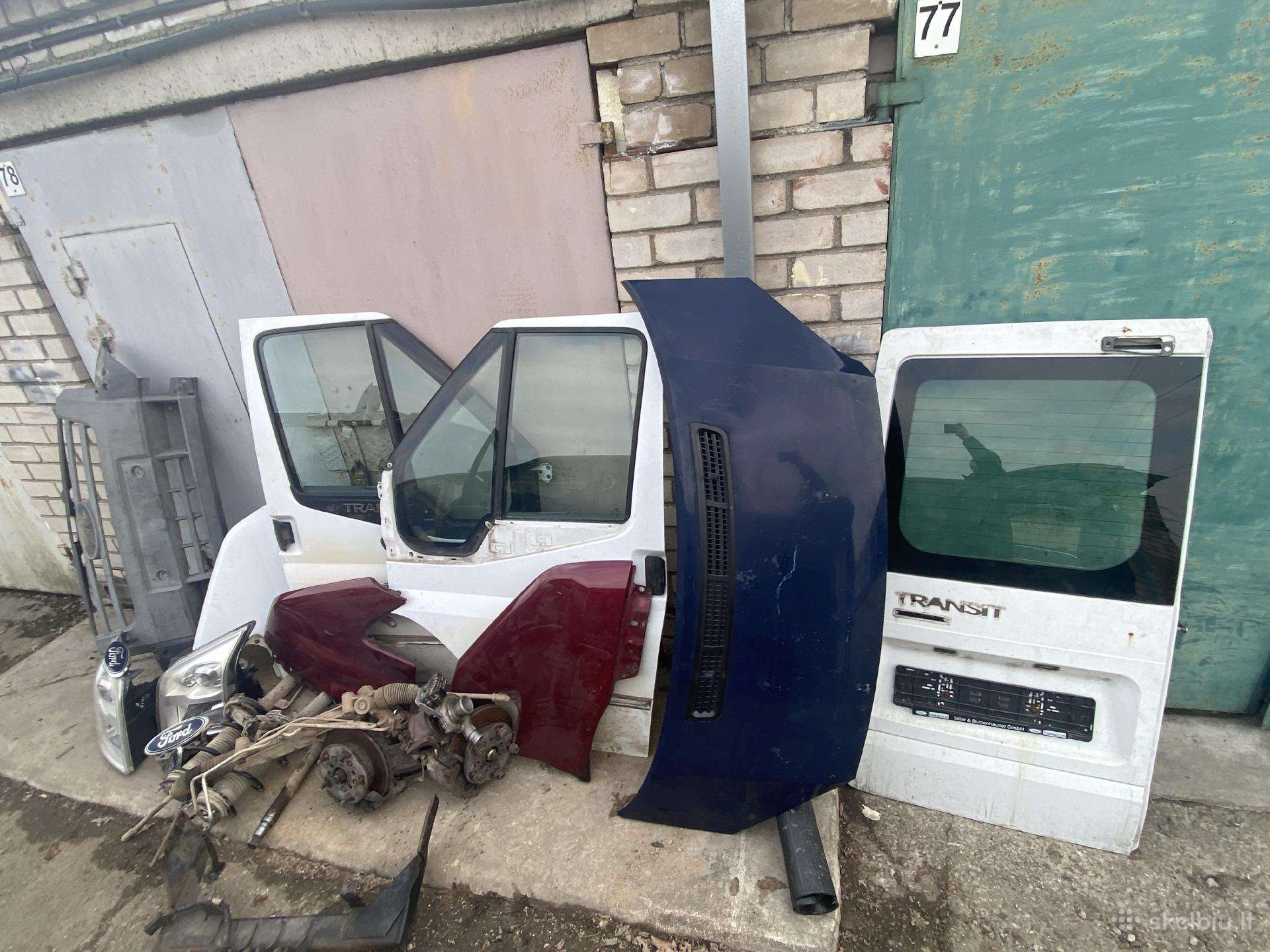 Ford, passenger vans