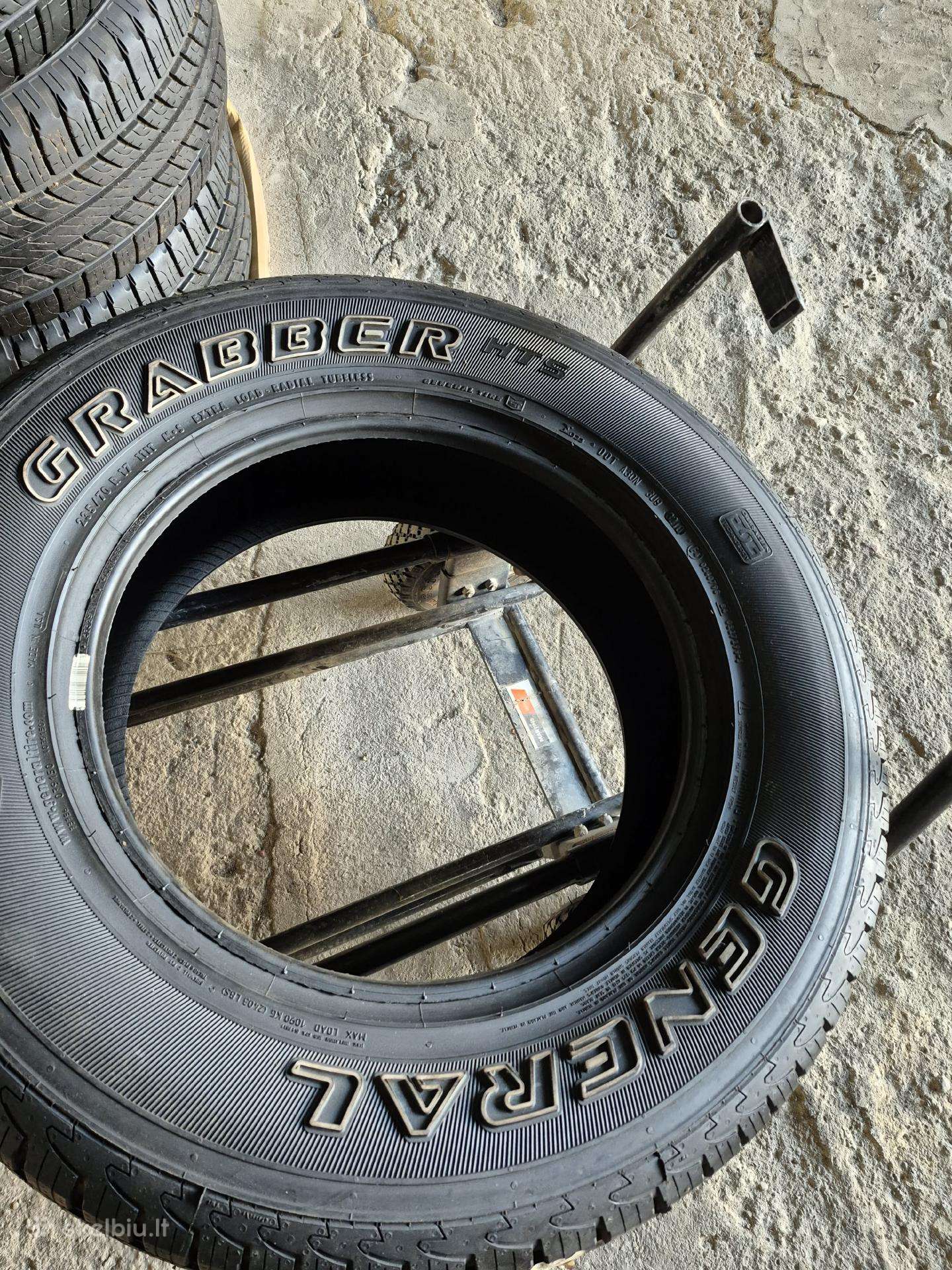 General, universalios 235/70 R17
