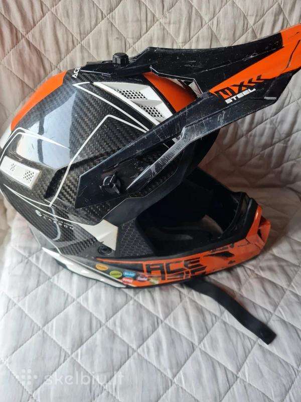Md."acerbis Steel Carbon" šalmas.