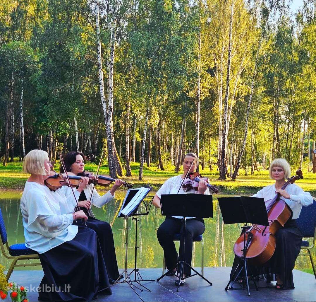 Gyva styginių kvarteto muzika renginiams