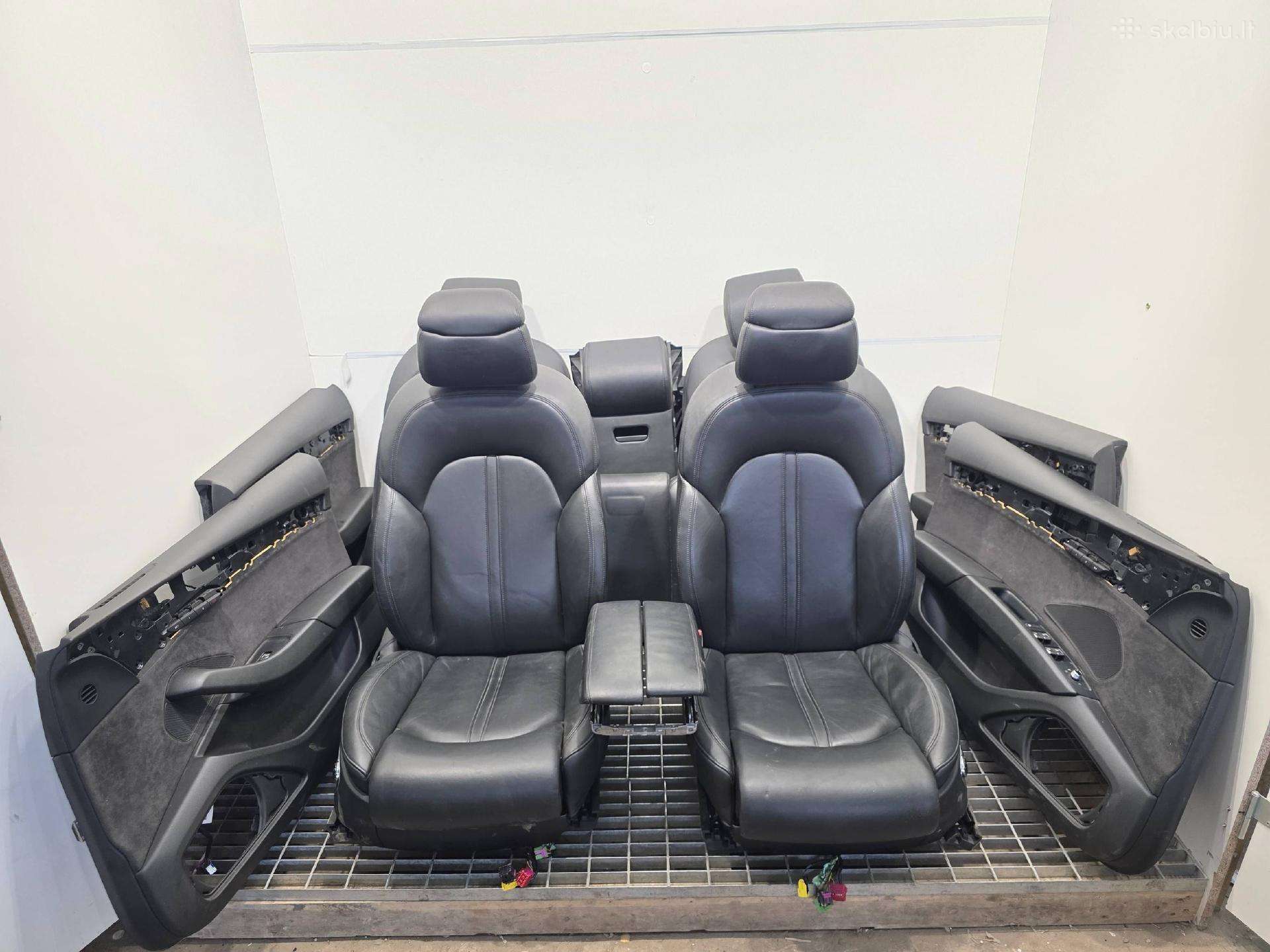 Audi A8 D4 salonas komplektas sėdynės