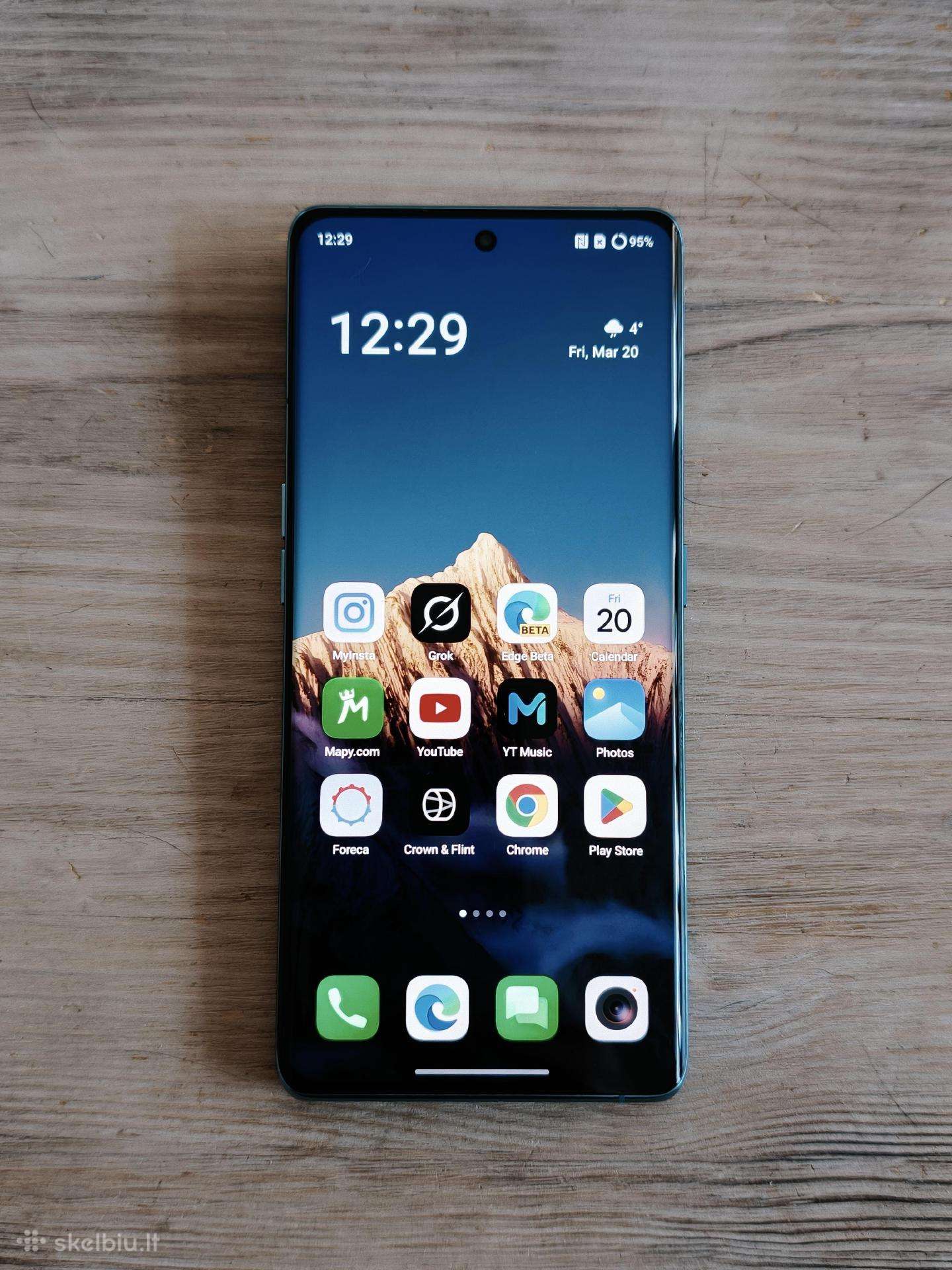 Telefonas Oppo Find X6 (12/256gb)