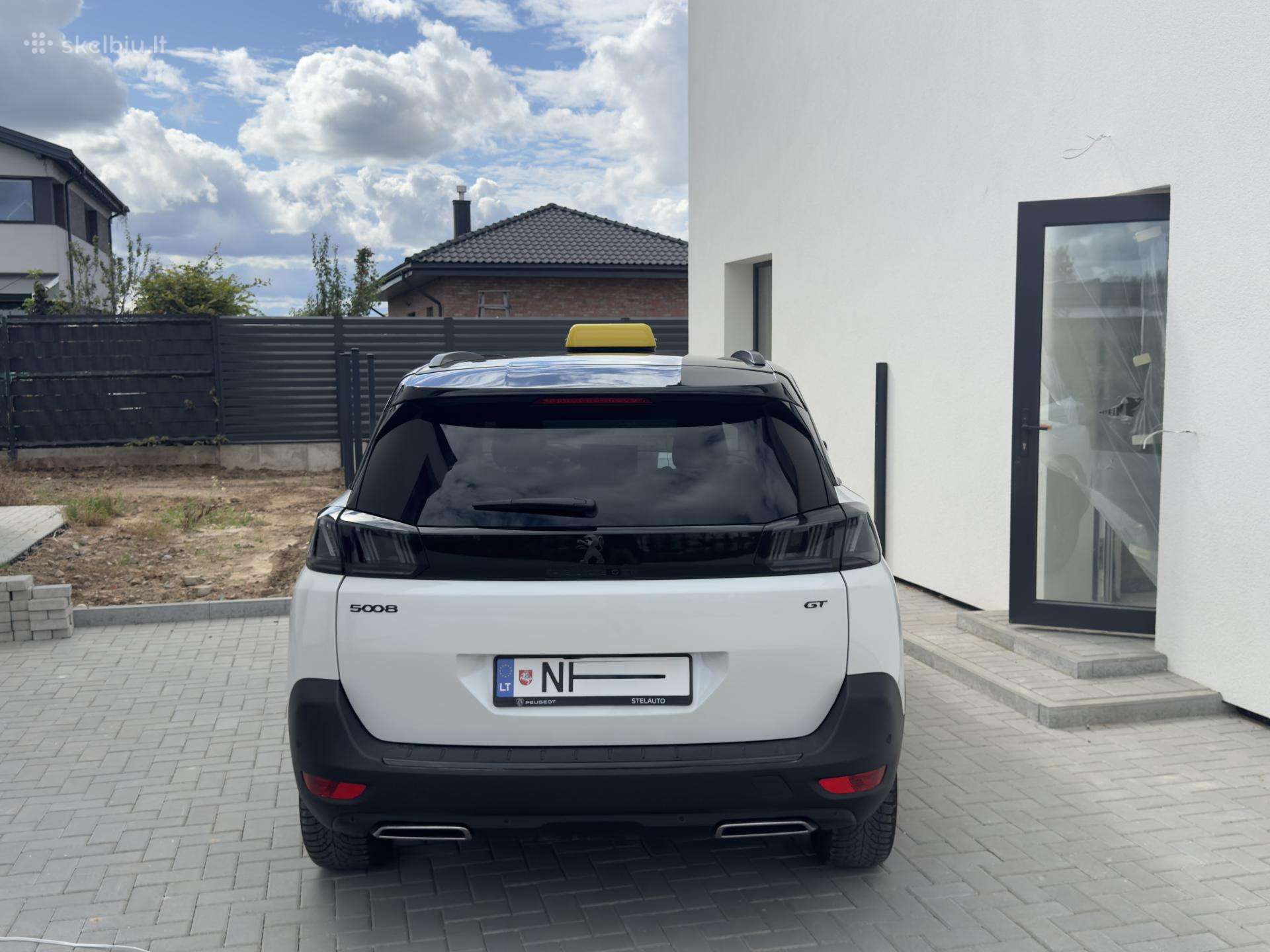 Peugeot 5008, Внедорожник / Кроссовер