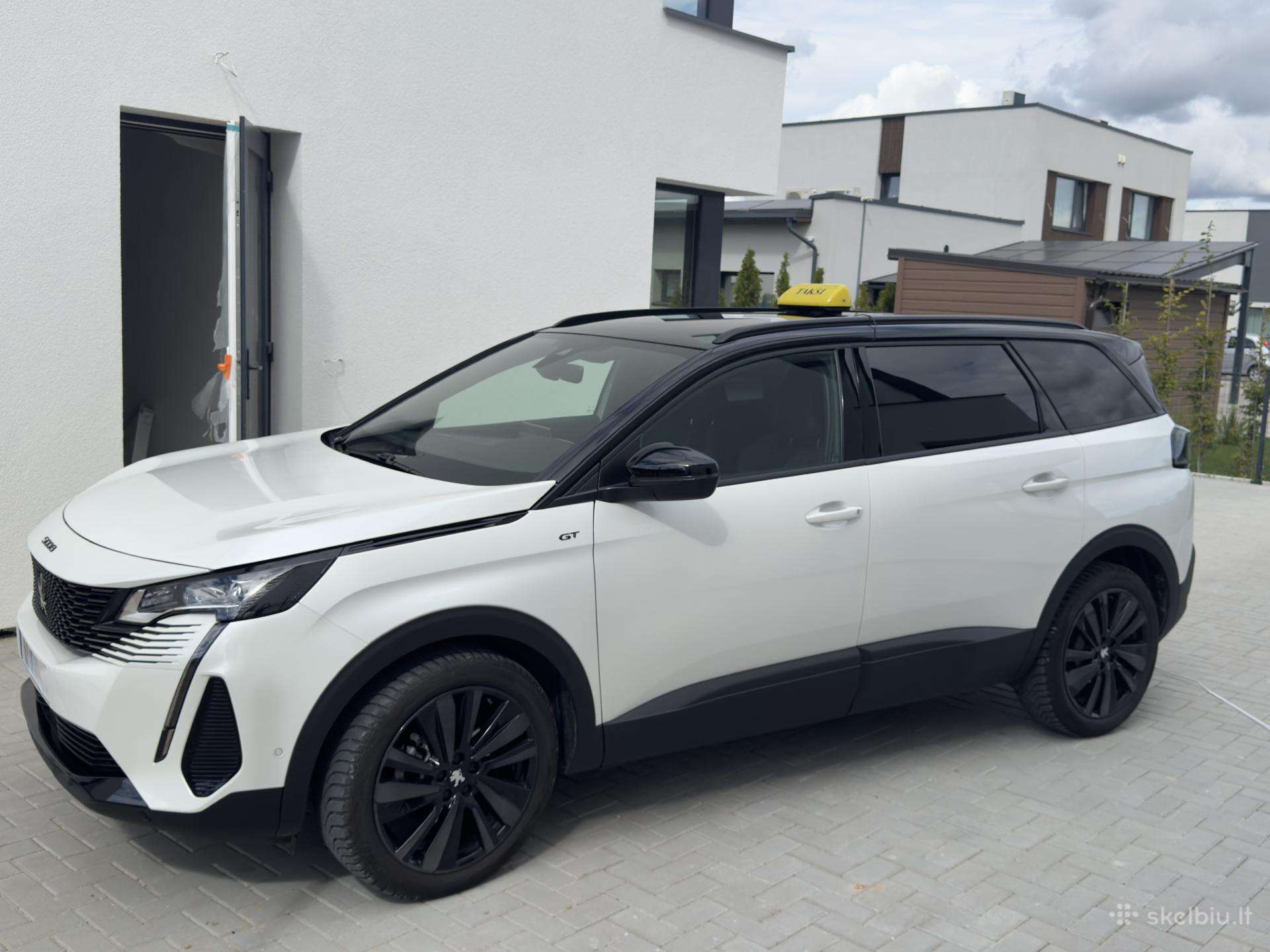 Peugeot 5008, Внедорожник / Кроссовер