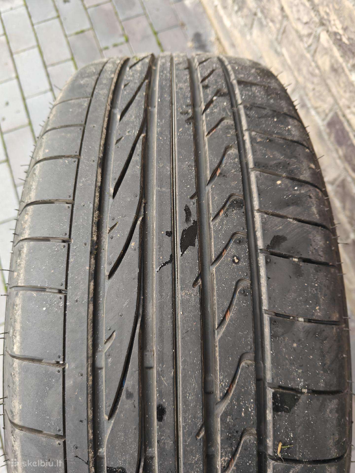 Bridgestone, vasaras 255/55 R19