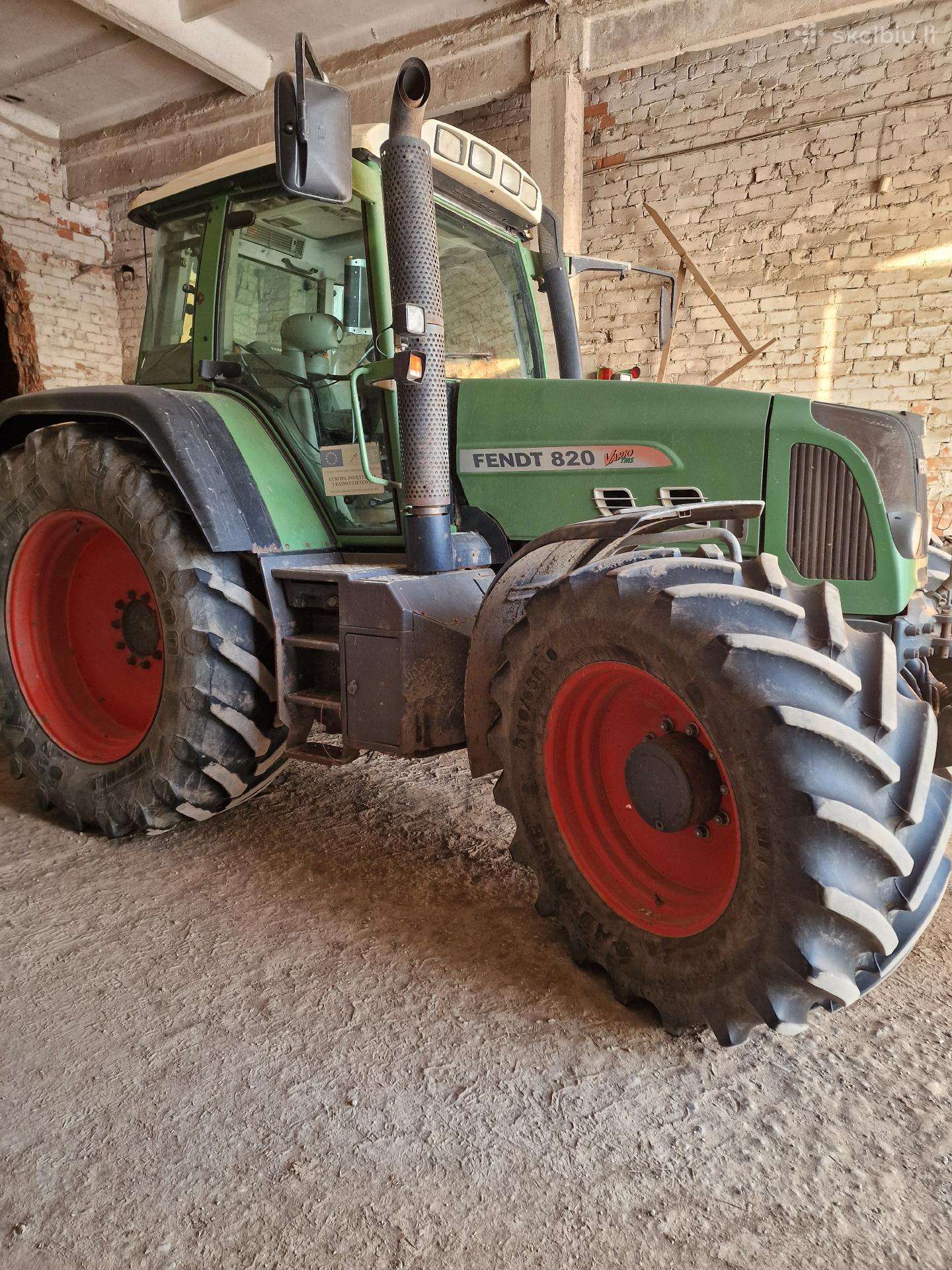 Fendt 820, tractors