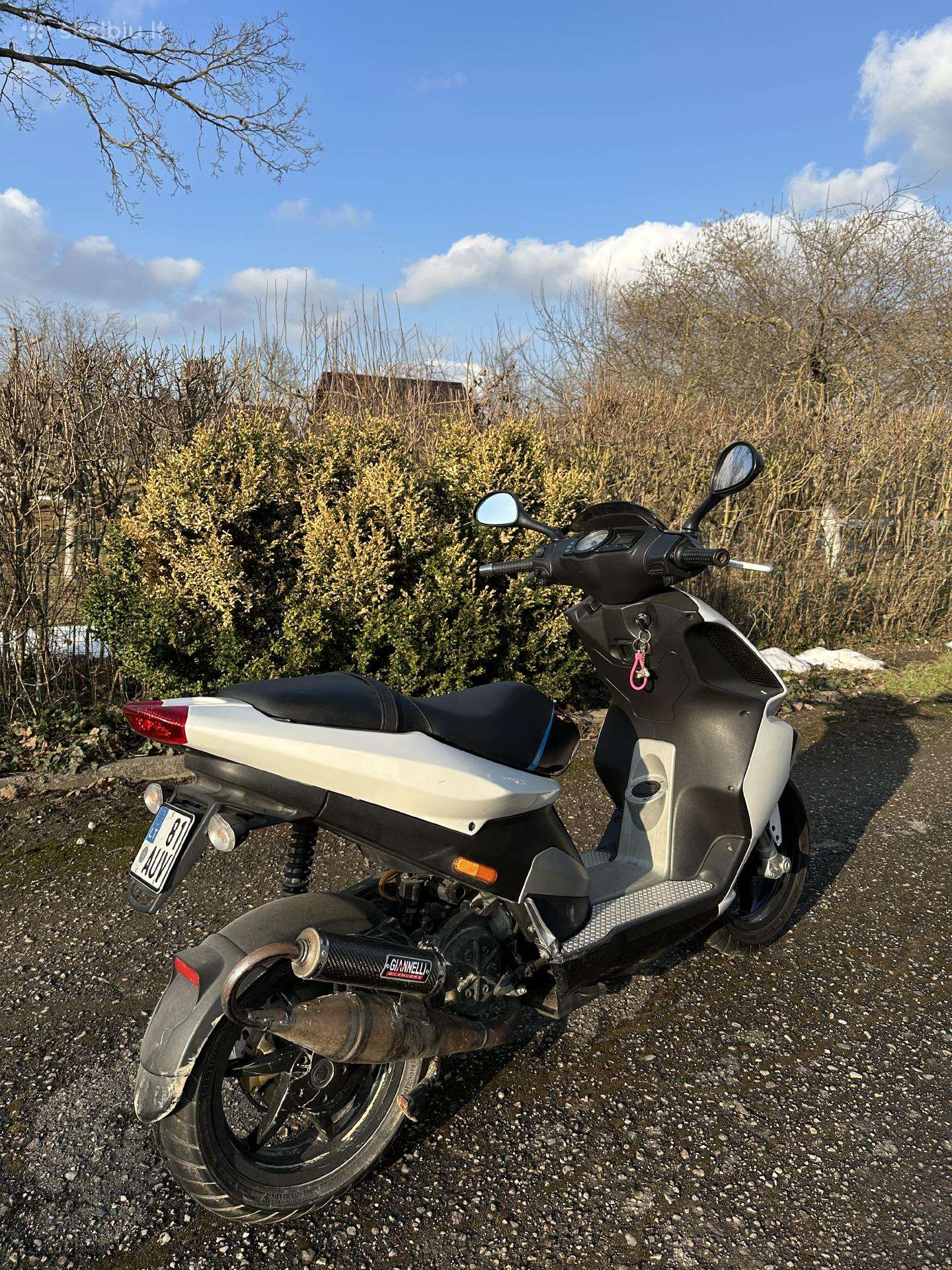 Piaggio NRG 70cc, scooters / mopeds