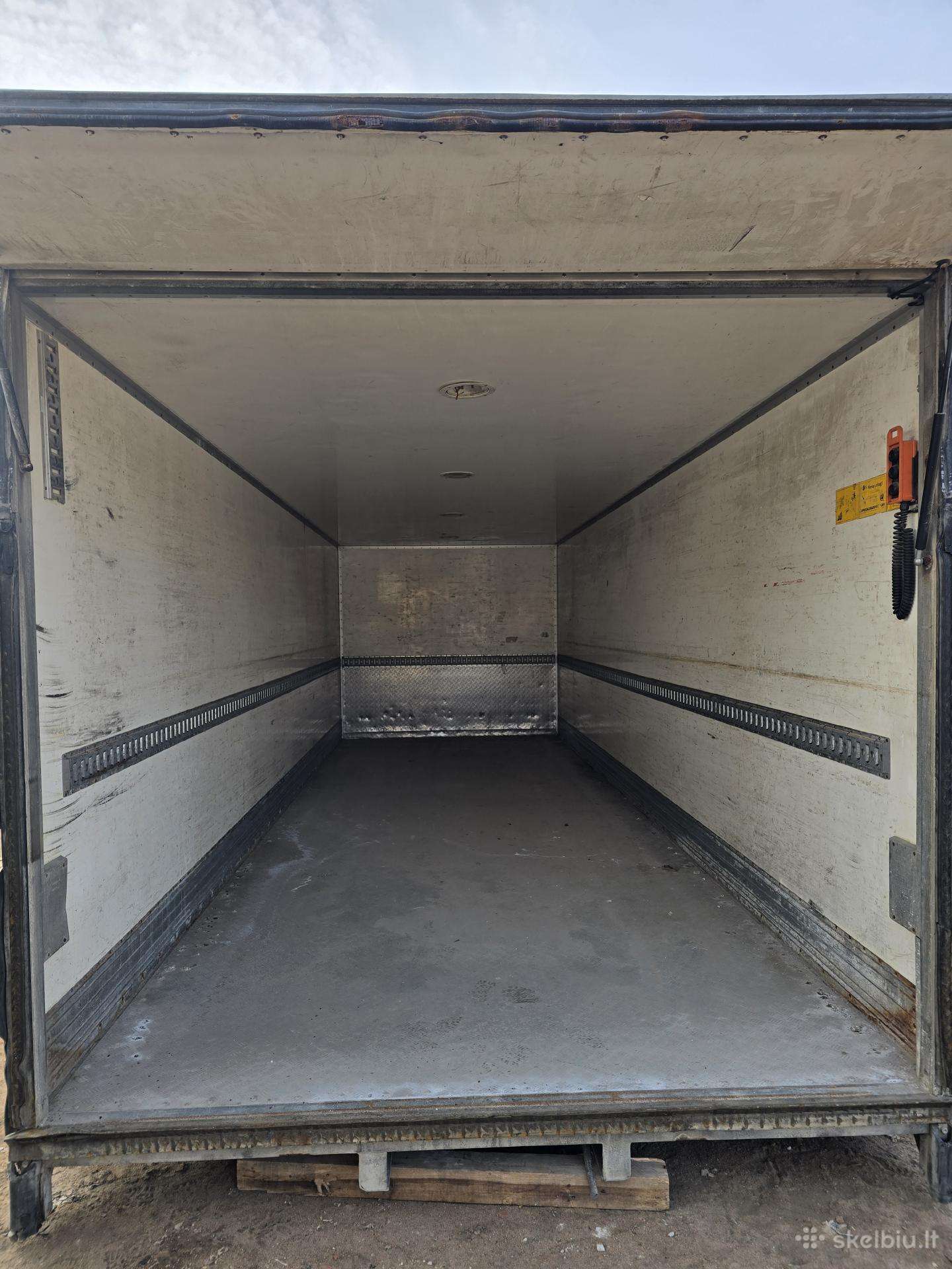 Mercedes-Benz, trucks
