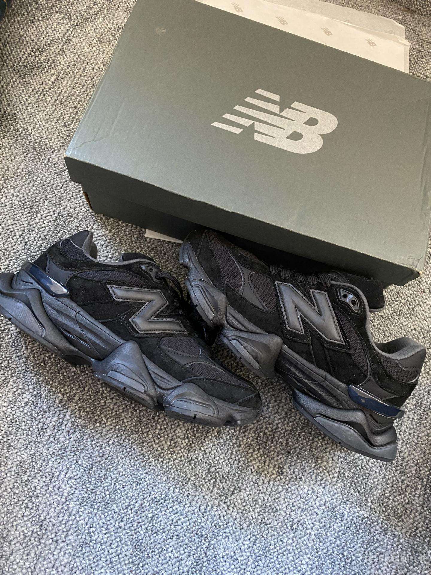 Nauji New Balance 9060 Black kedai