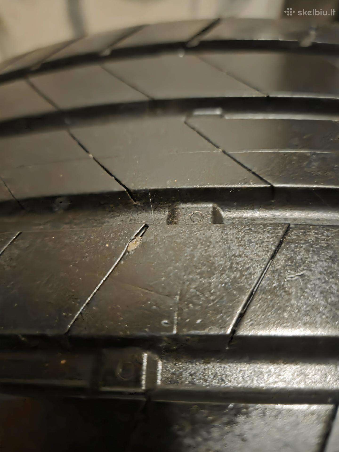 Bridgestone, vasaras 235/55 R18