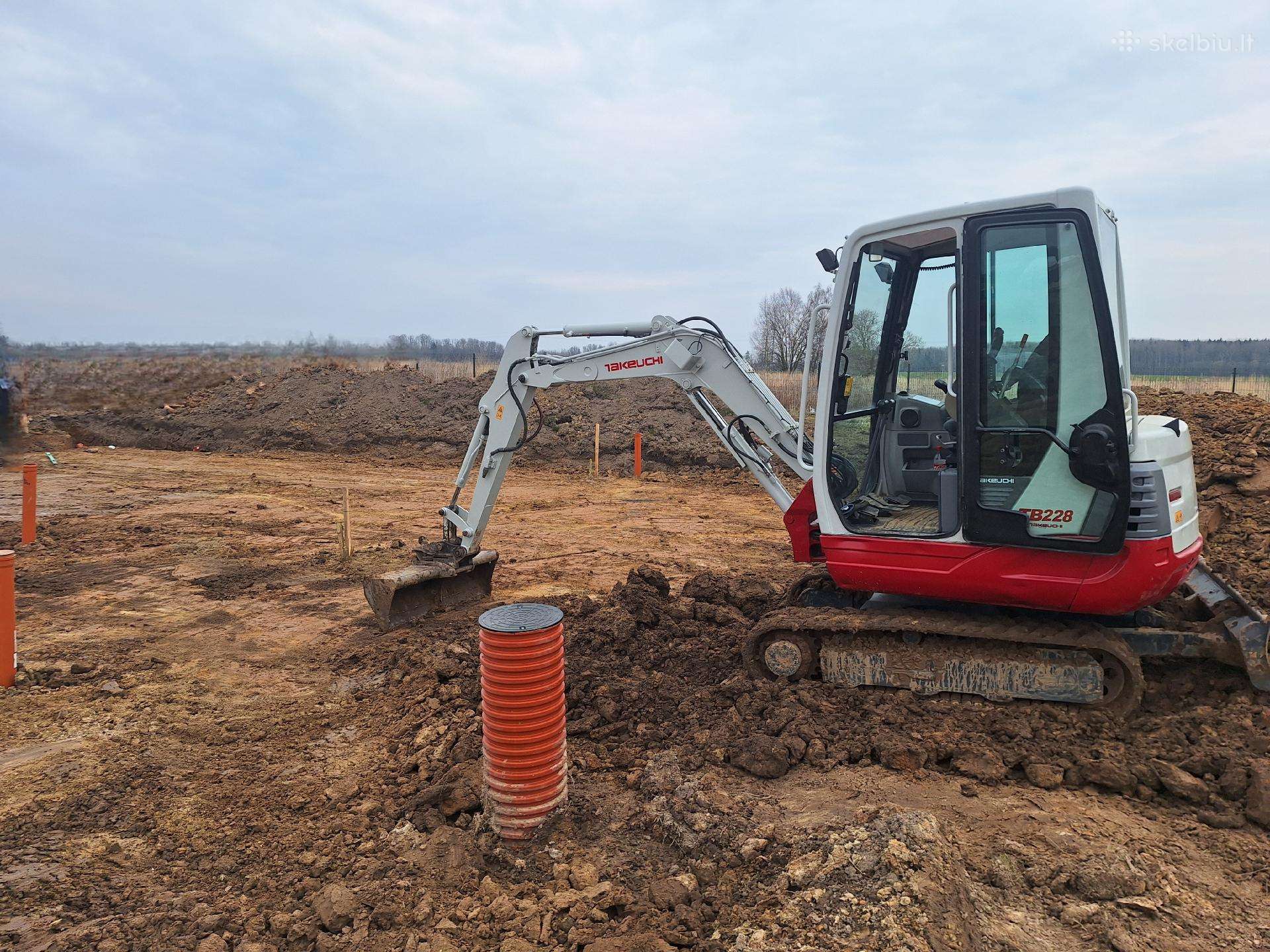 Takeuchi Tb228, прокат строительного транспорта