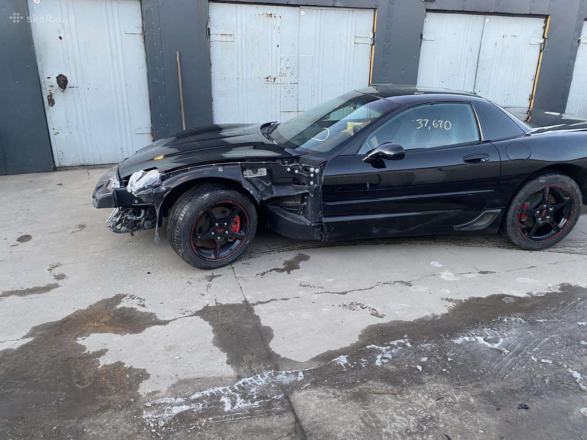 Daužtu auto remontas plastiku remontas
