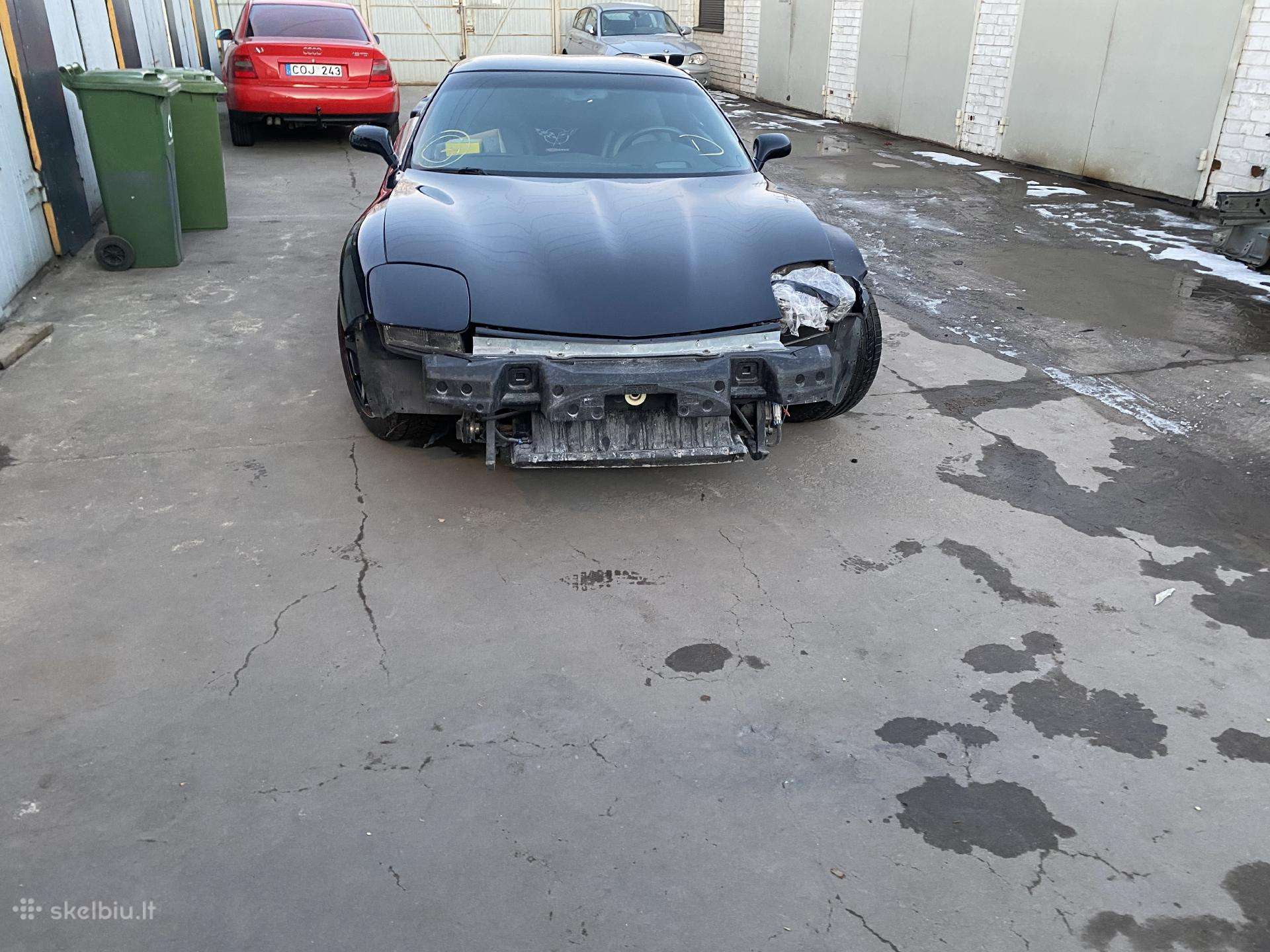 Daužtu auto remontas plastiku remontas
