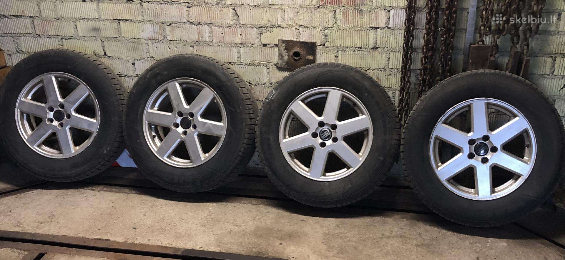 Volvo Xc90 ratlankiai su padangomis
