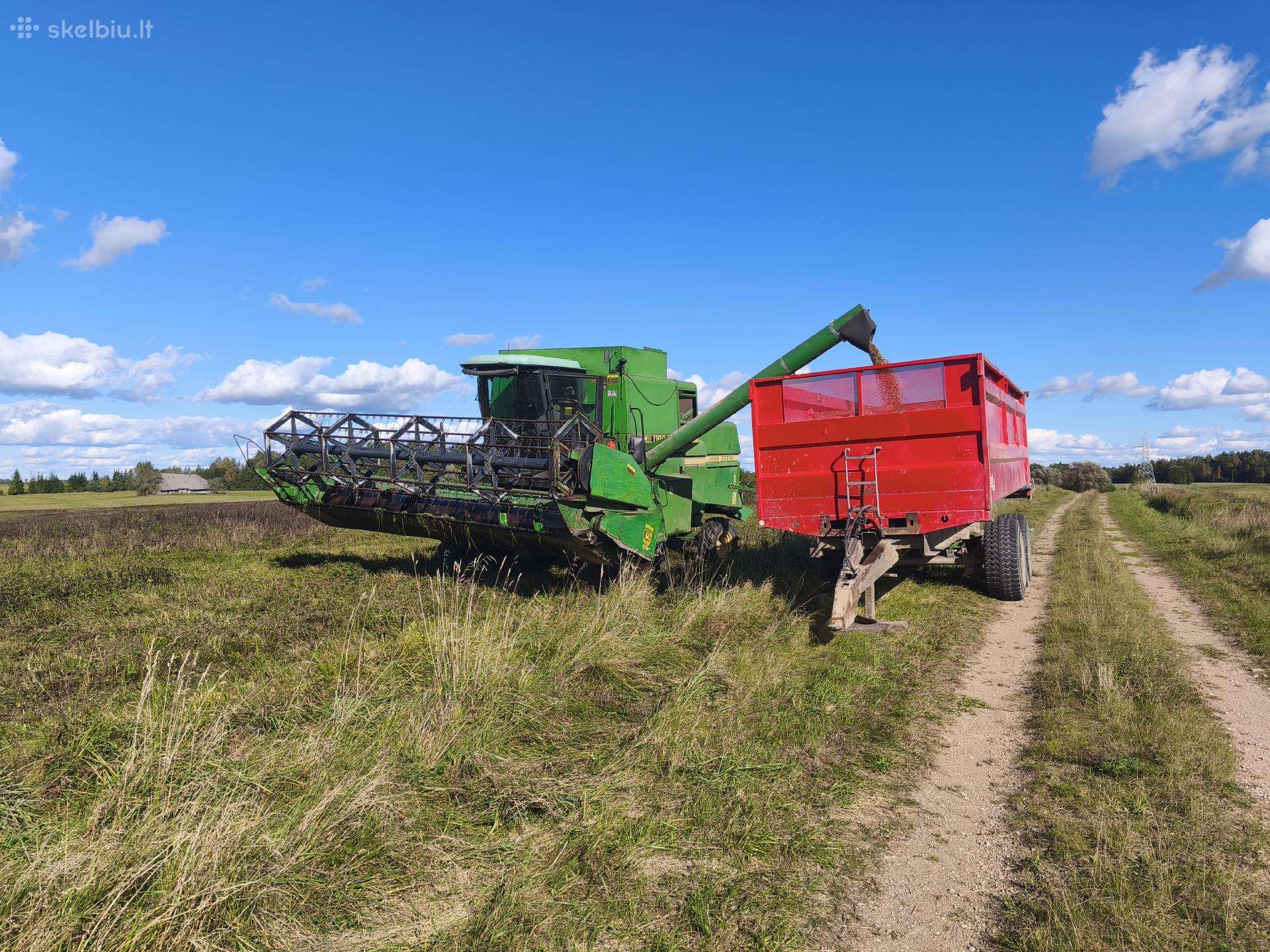 John Deere 1188, kombainai