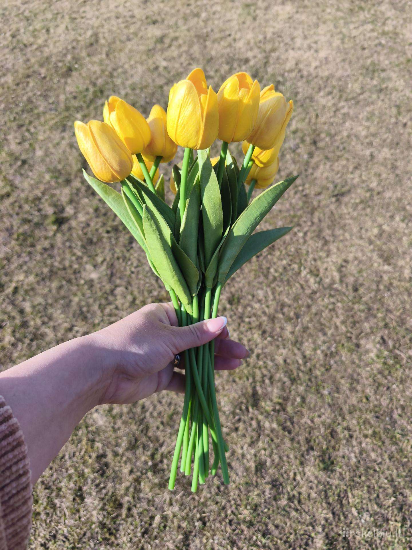 Dirbtines tulpes 12 vnt.