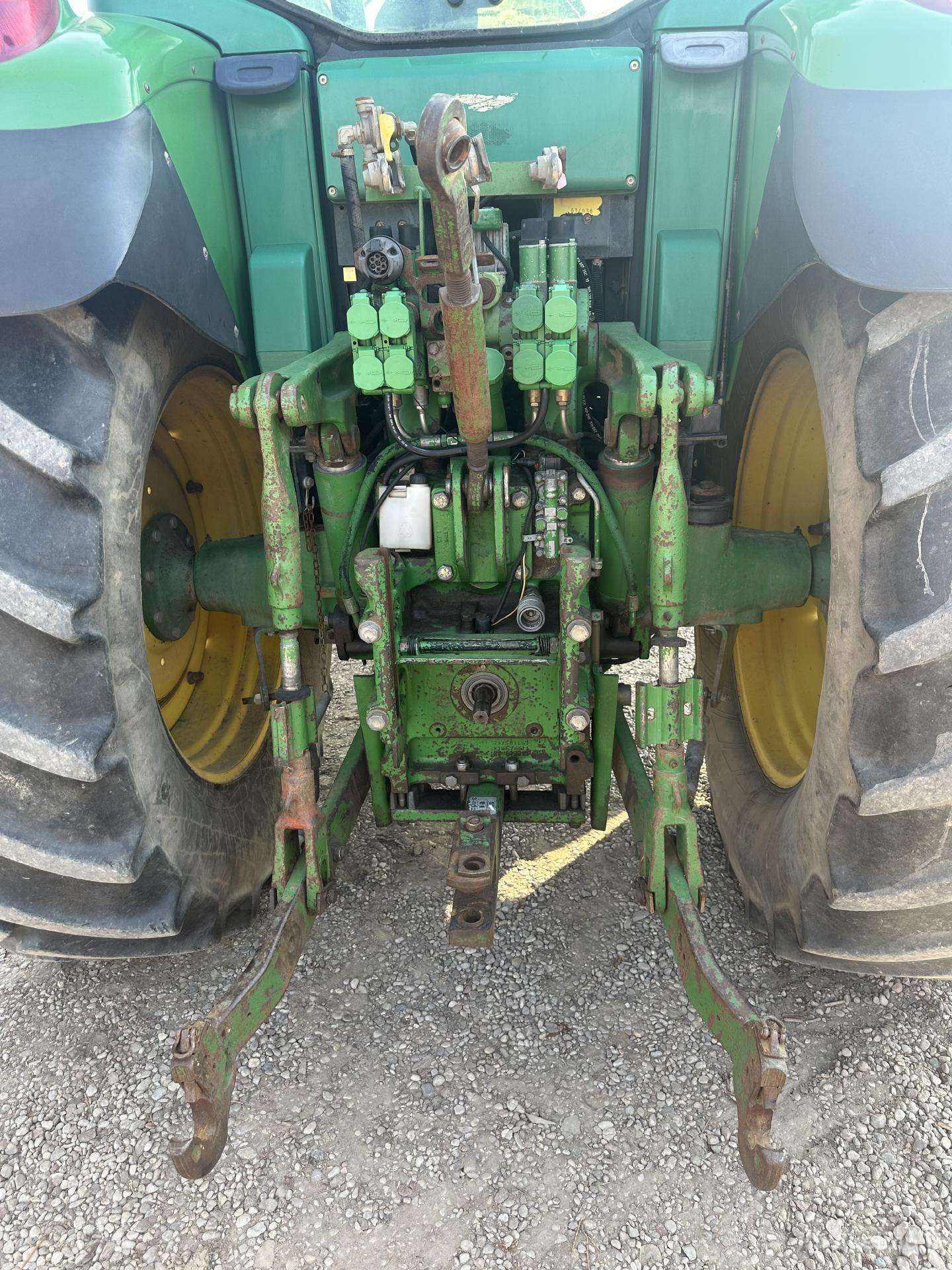 John Deere 6820, traktori