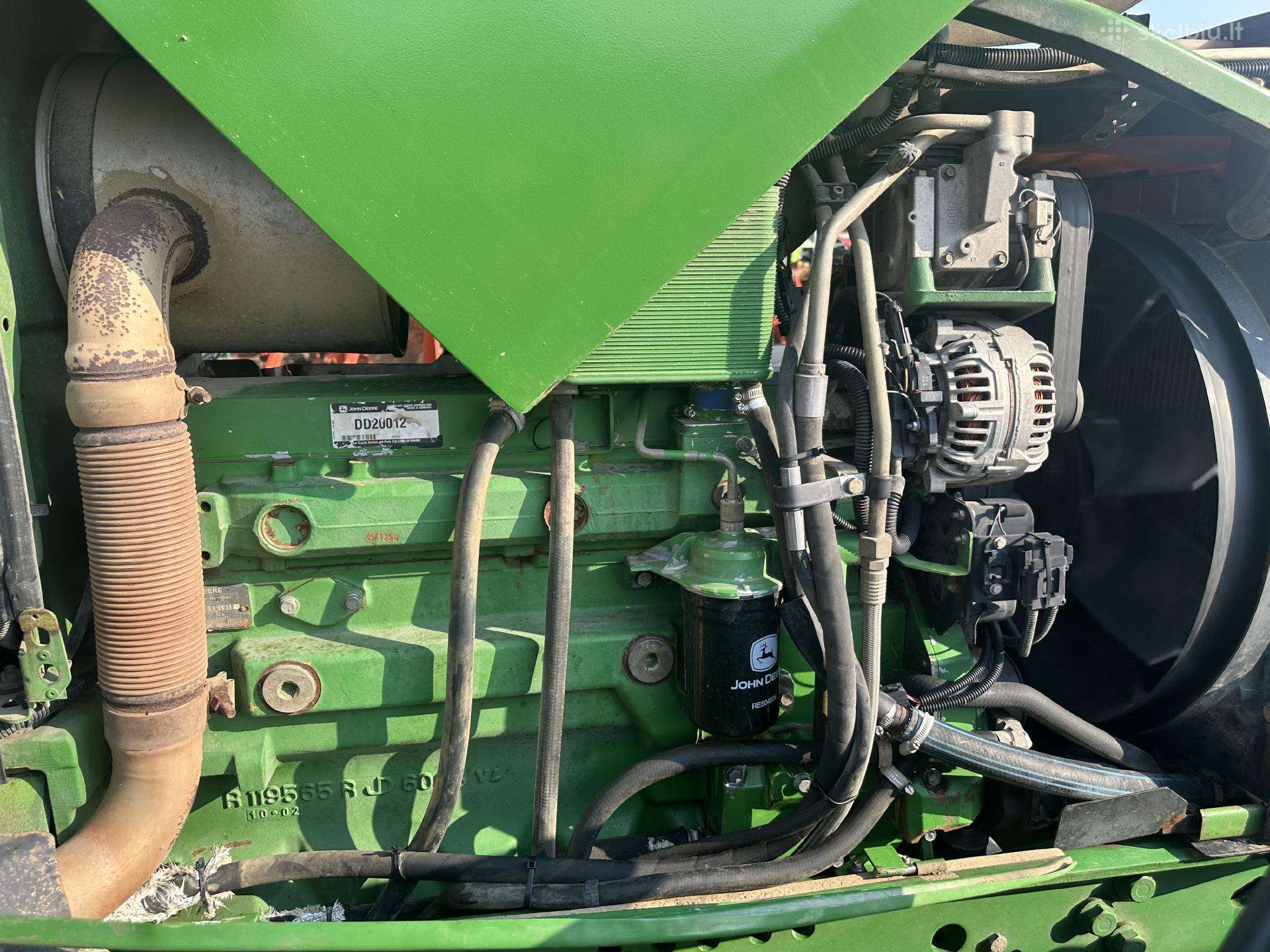 John Deere 6820, traktori