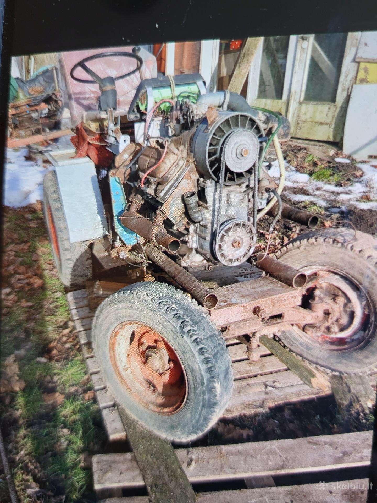 Parduodu traktoriu ir krautuvą