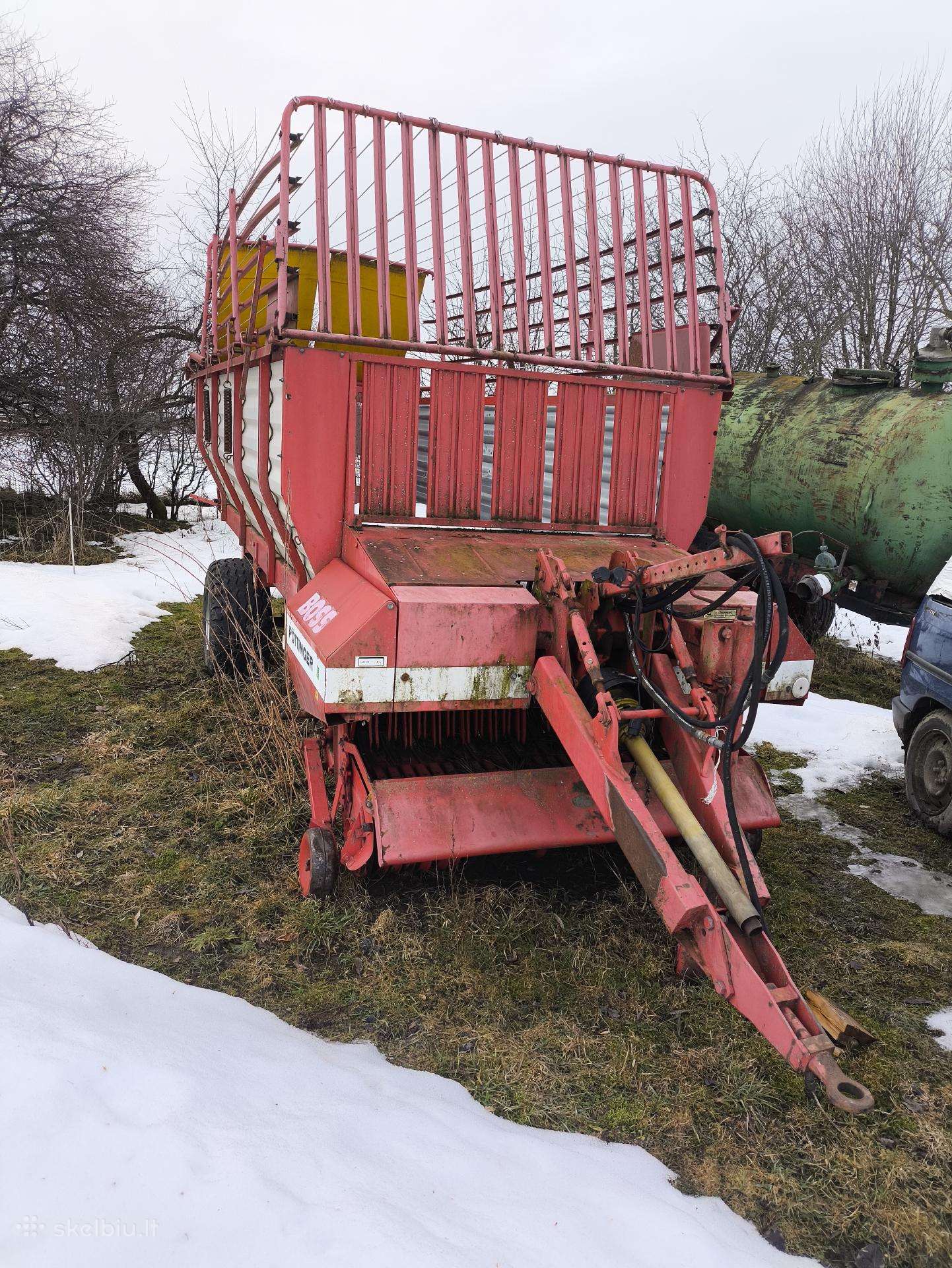 Pöttinger, feed mixer / dispenser