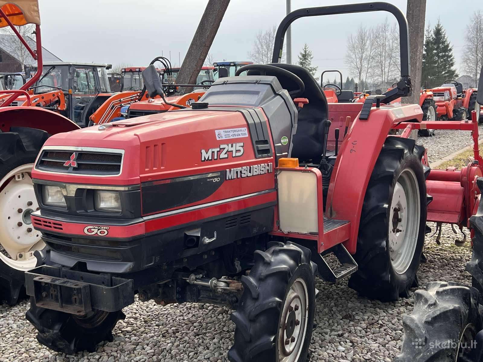 Kubota ĮVAIRIŲ MODELIŲ, тракторы