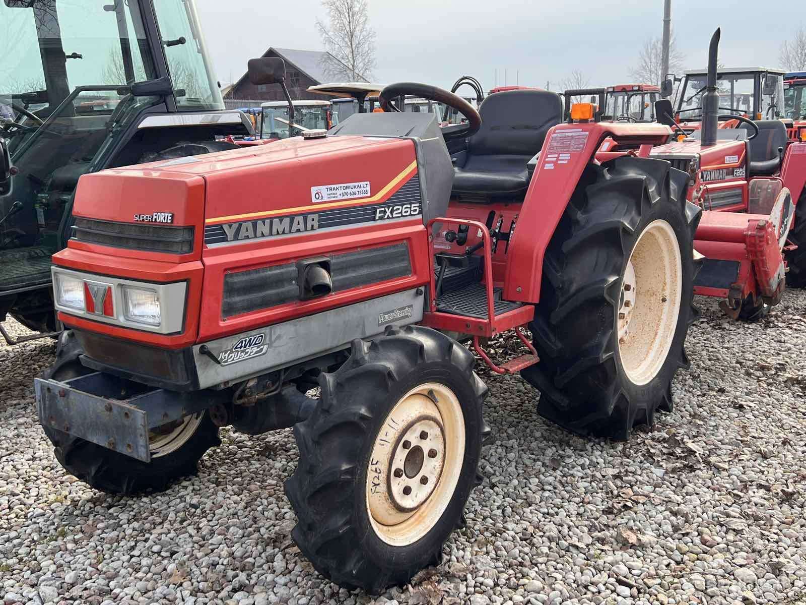 Kubota ĮVAIRIŲ MODELIŲ, traktoriai