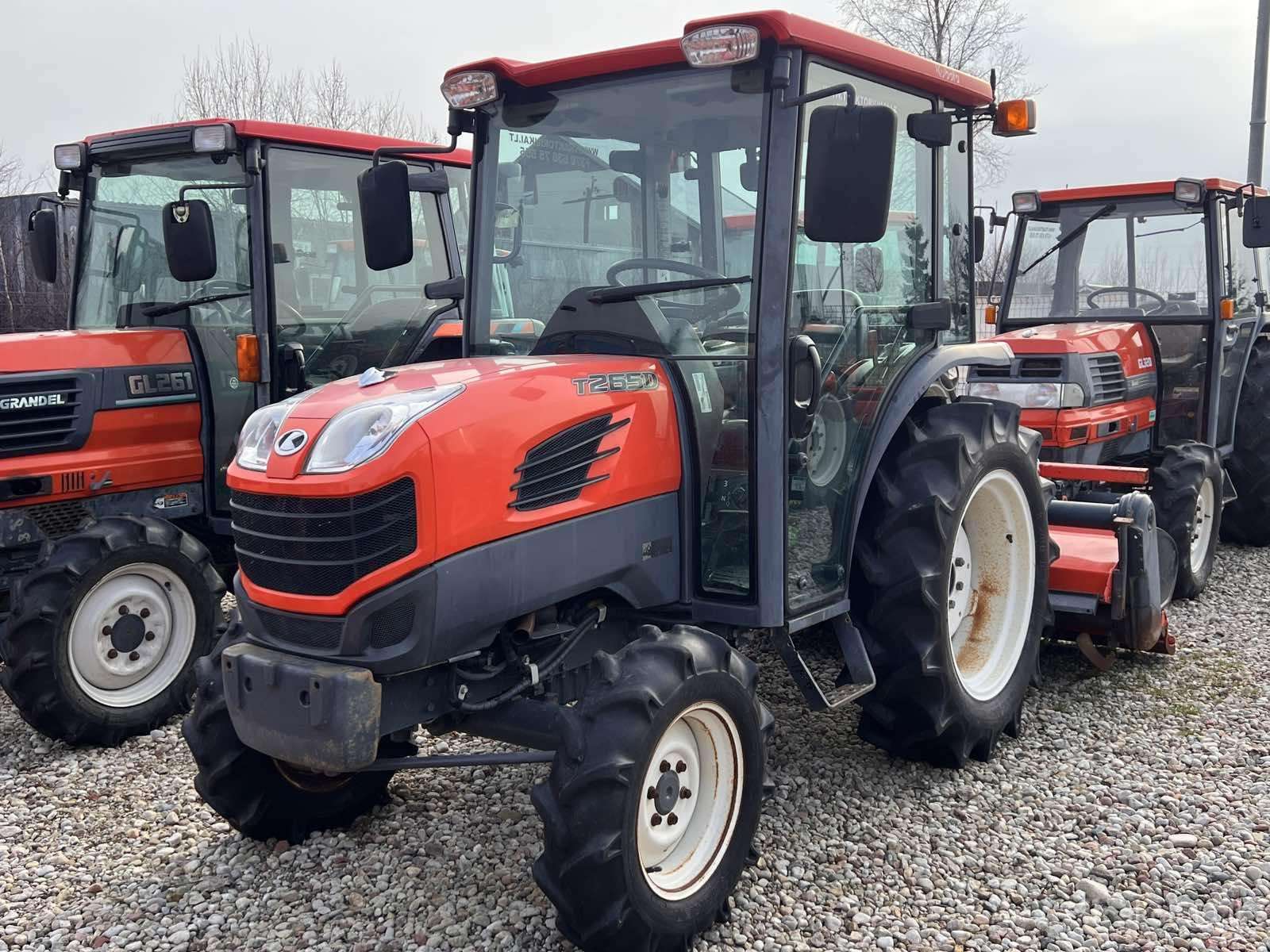Kubota ĮVAIRIŲ MODELIŲ, tractors