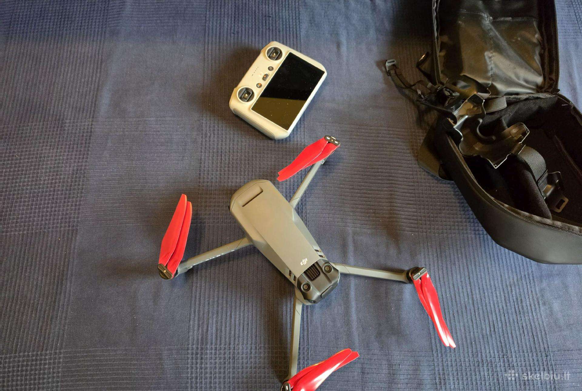 Dji Mavic 3 Pro (puikios būklės)