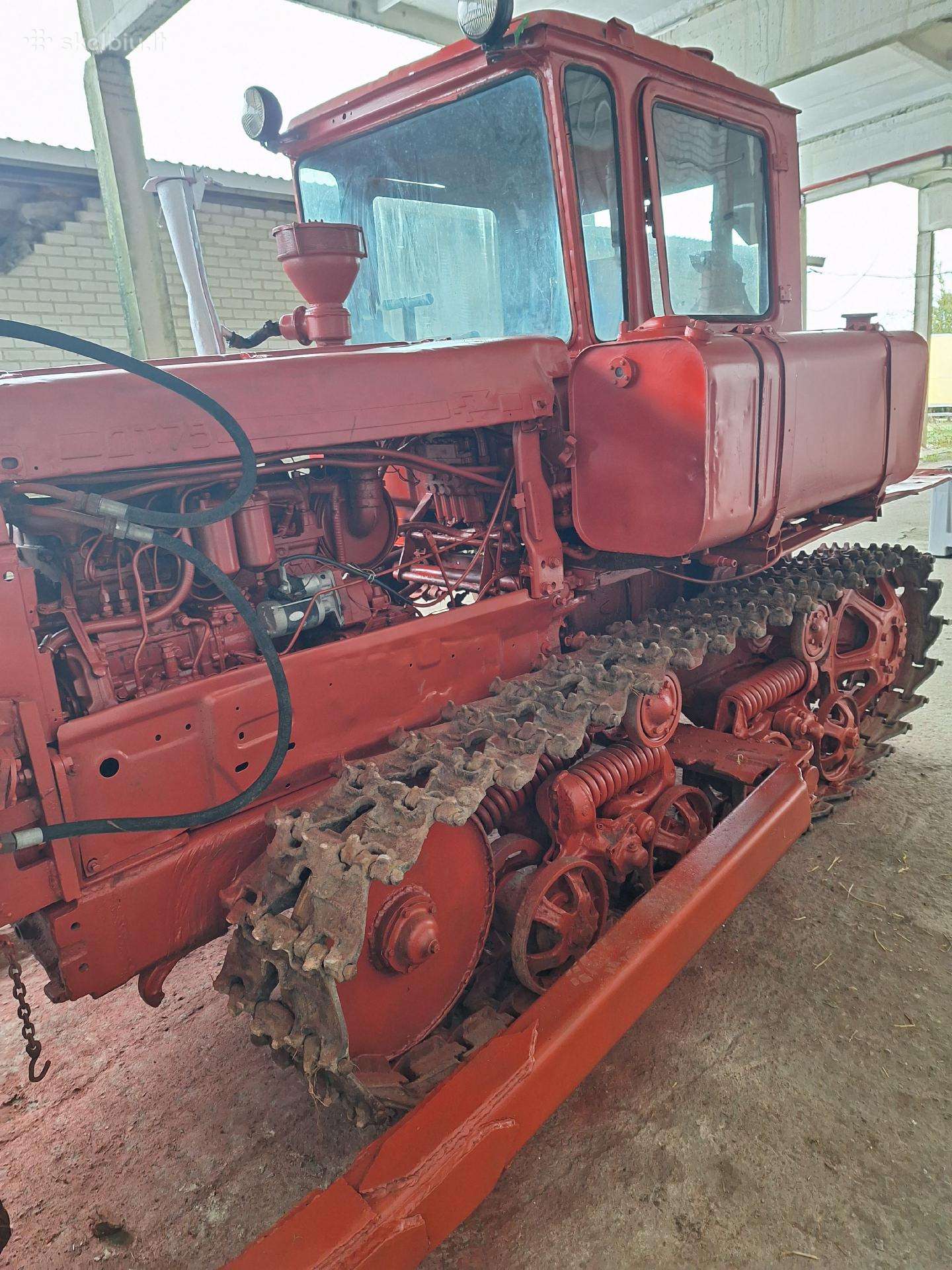 DT 75, tractors