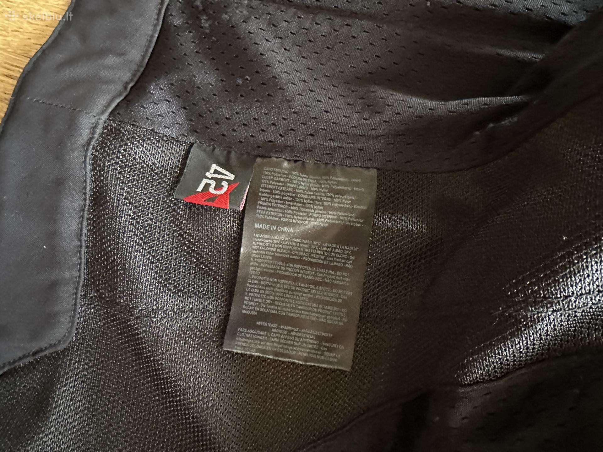 Dainese, touring