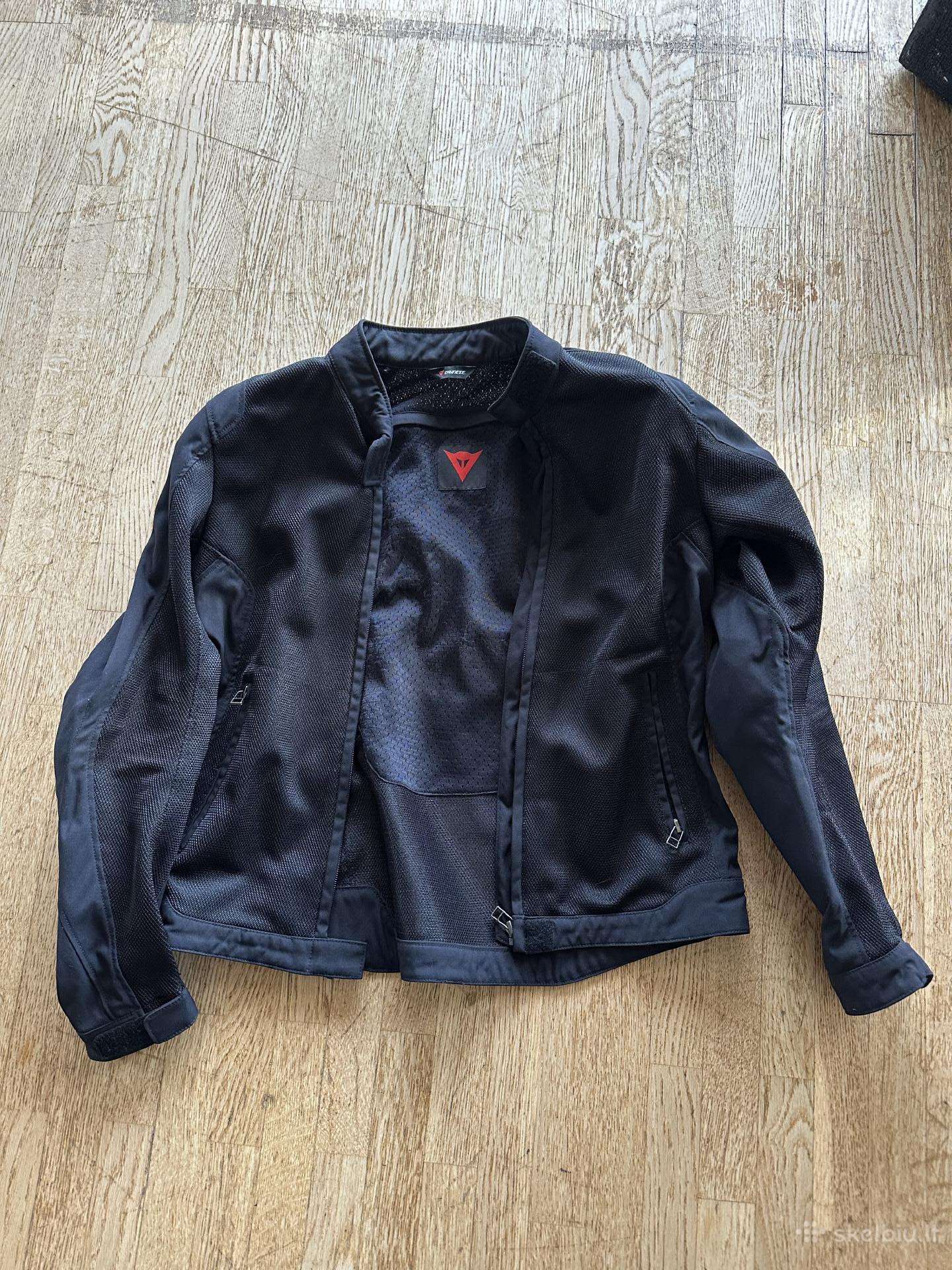 Dainese, touring