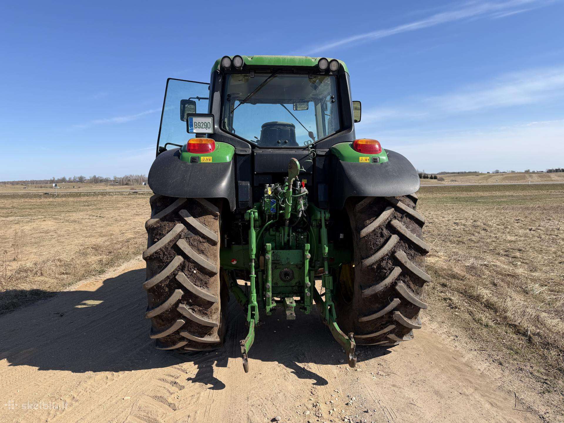 John Deere 6150M, tractors