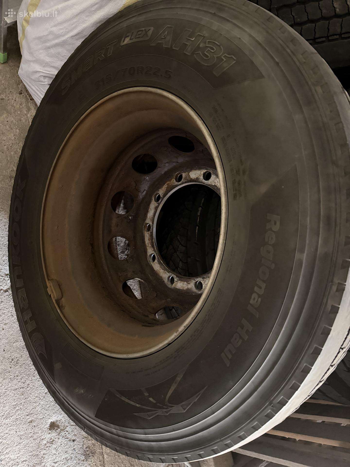 Dunlop, universalios 315/70 R22,5
