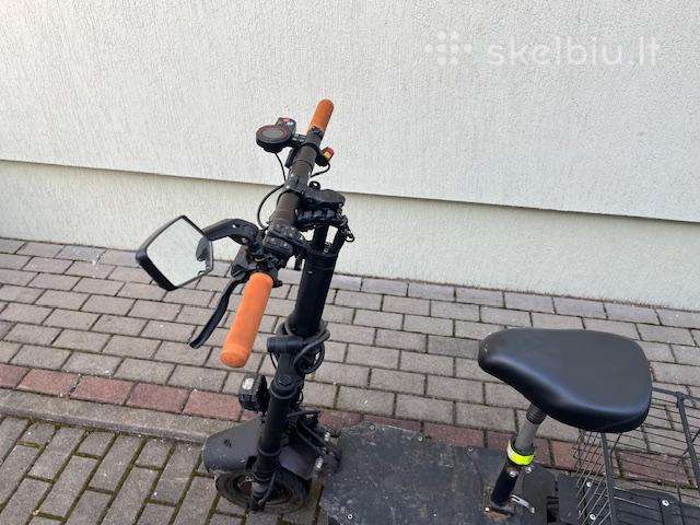 Elektrinis paspirtukas Focus