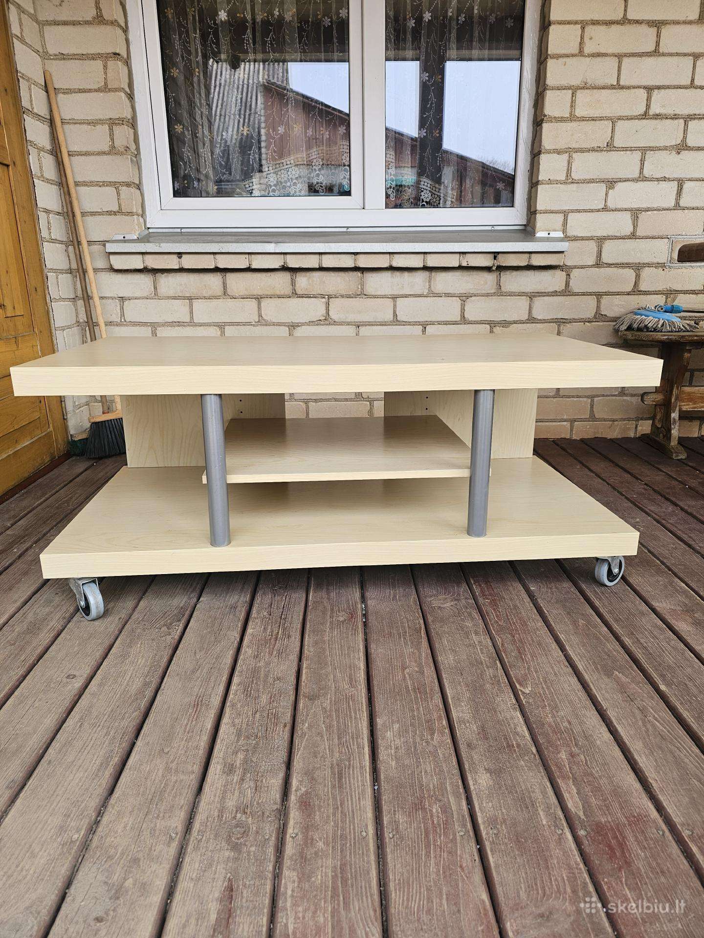 TV staliukas