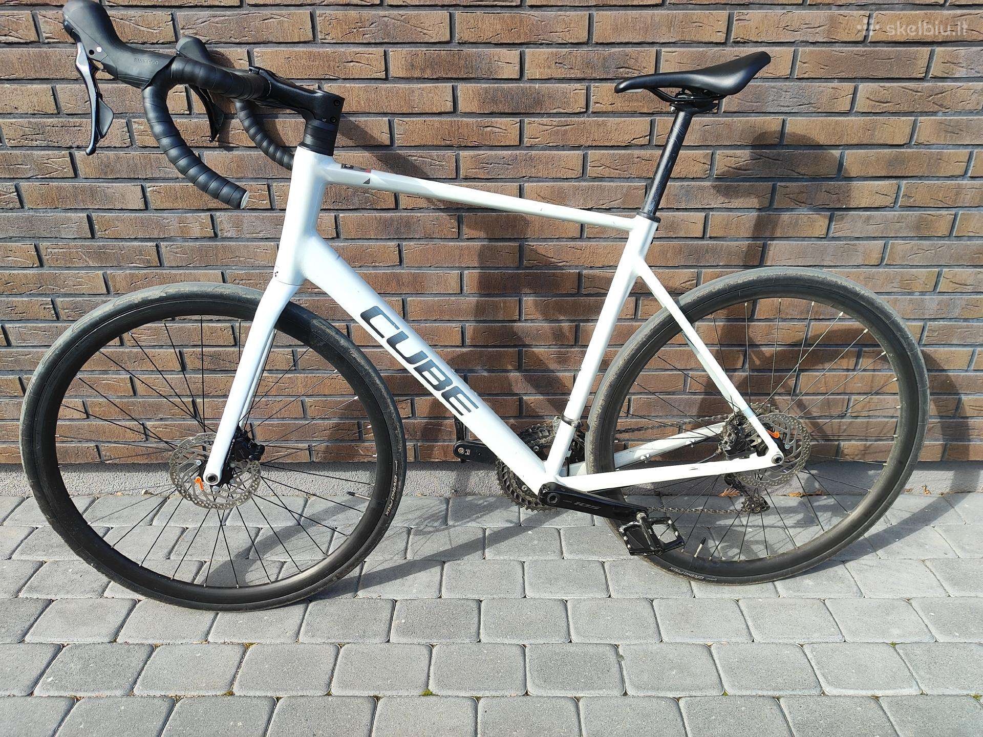 Šosejas, sporta velosipēds Cube