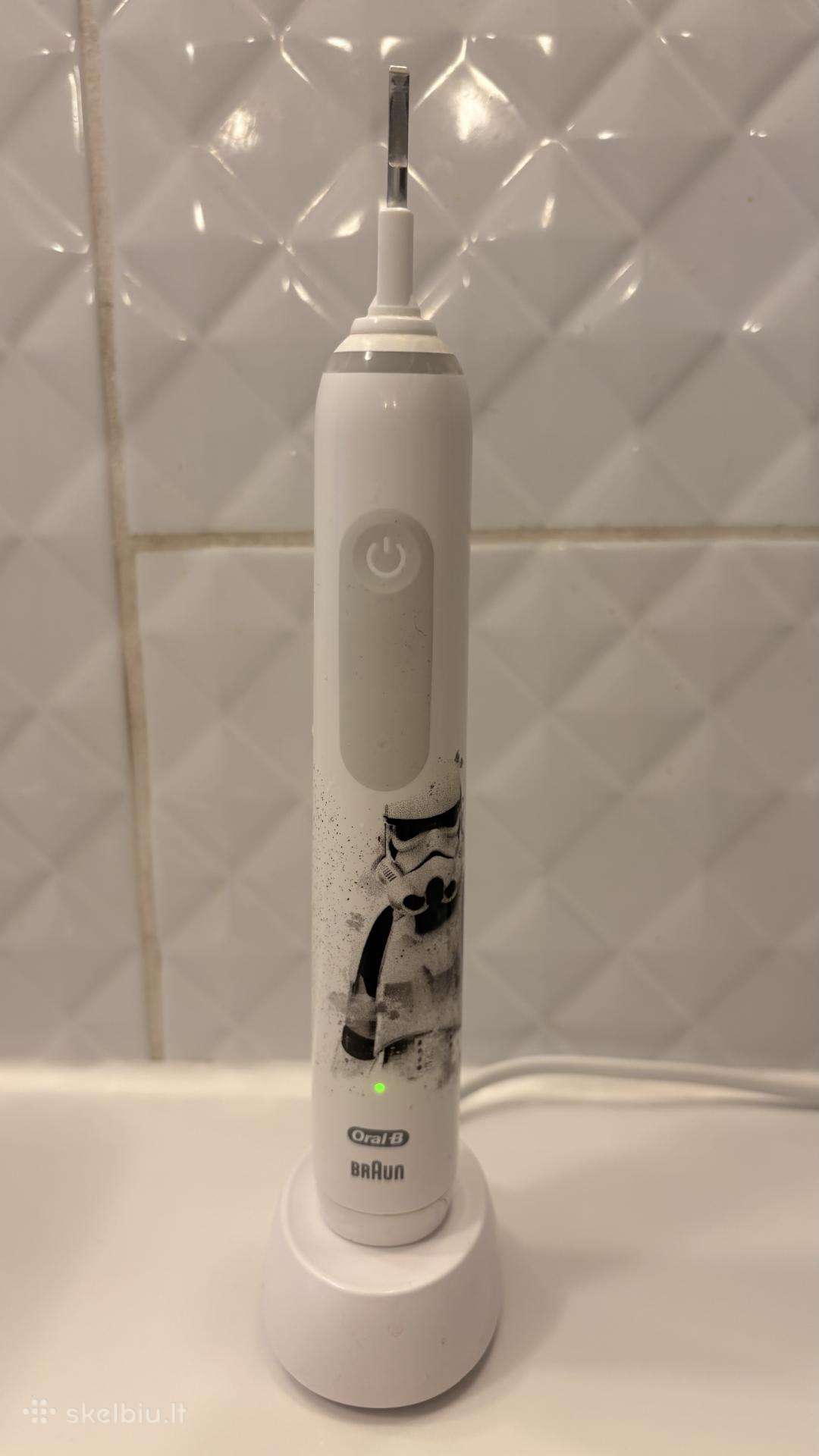 Oral-b Star Wars elektrinis dantų šepetėlis