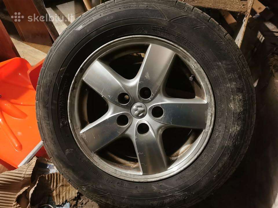 Dodge R16 orginalūs su vasarinėm padangom