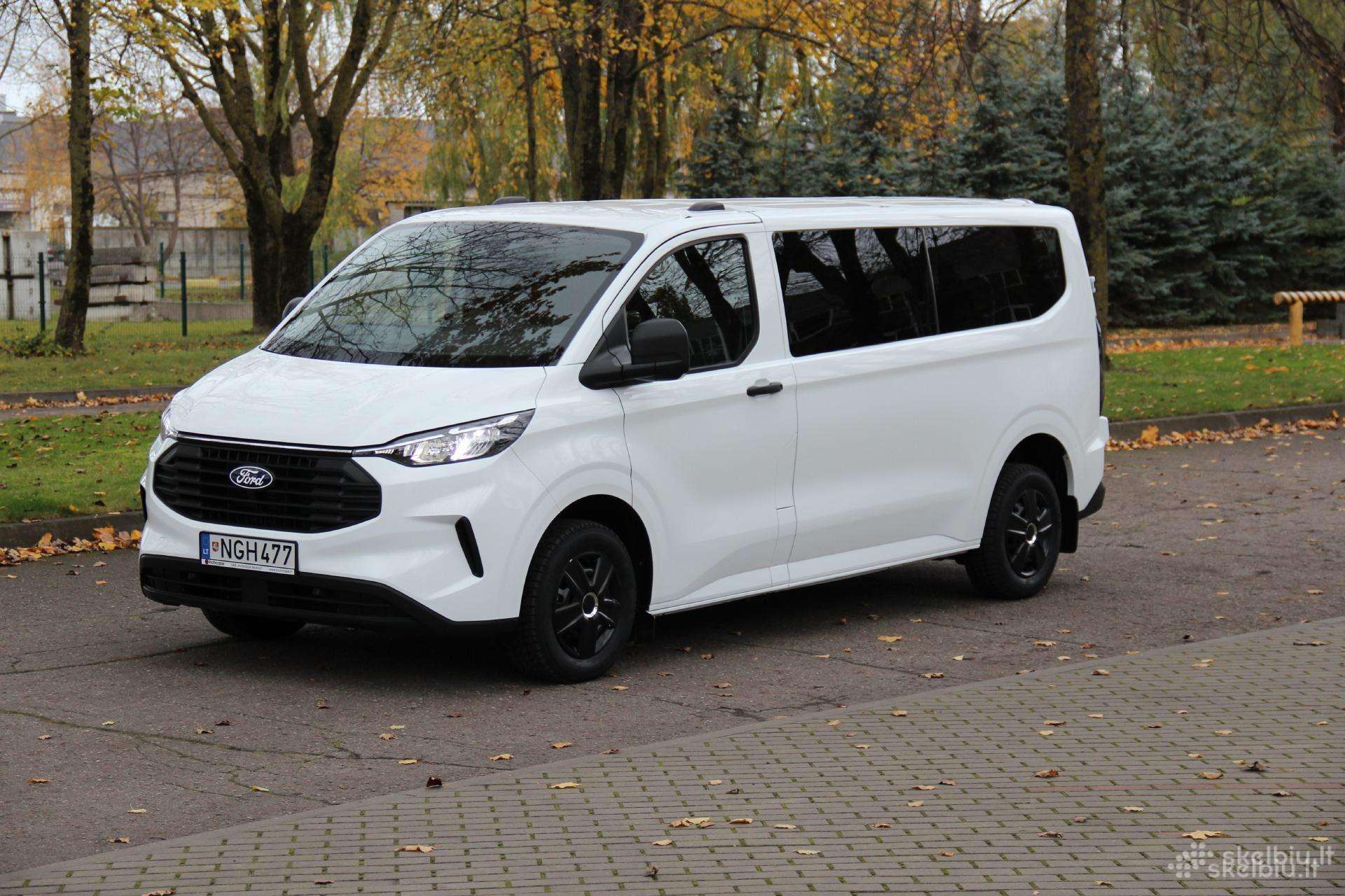 Ford Custom, passenger minibus