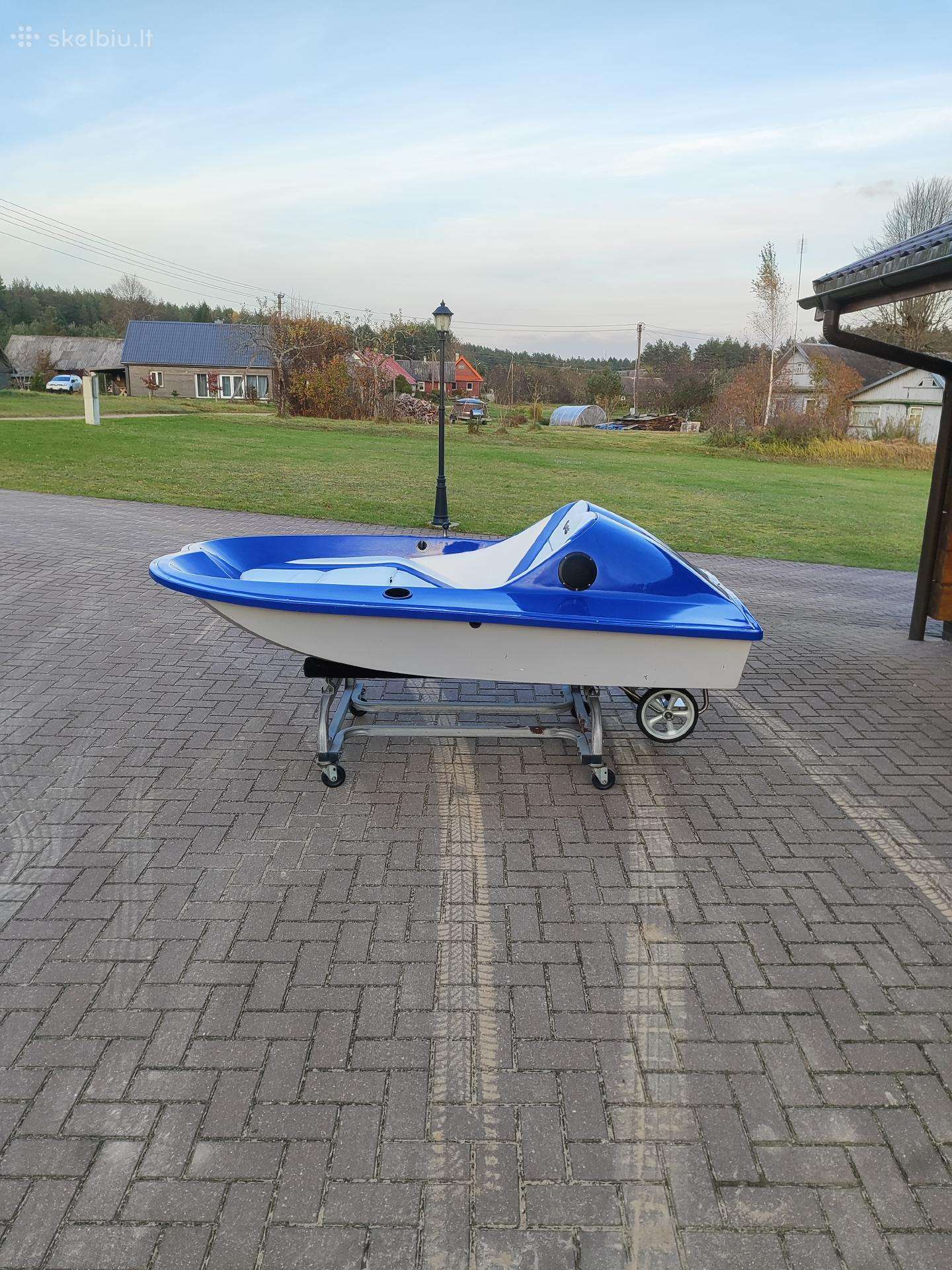 Go - Float, plastikinės valtys