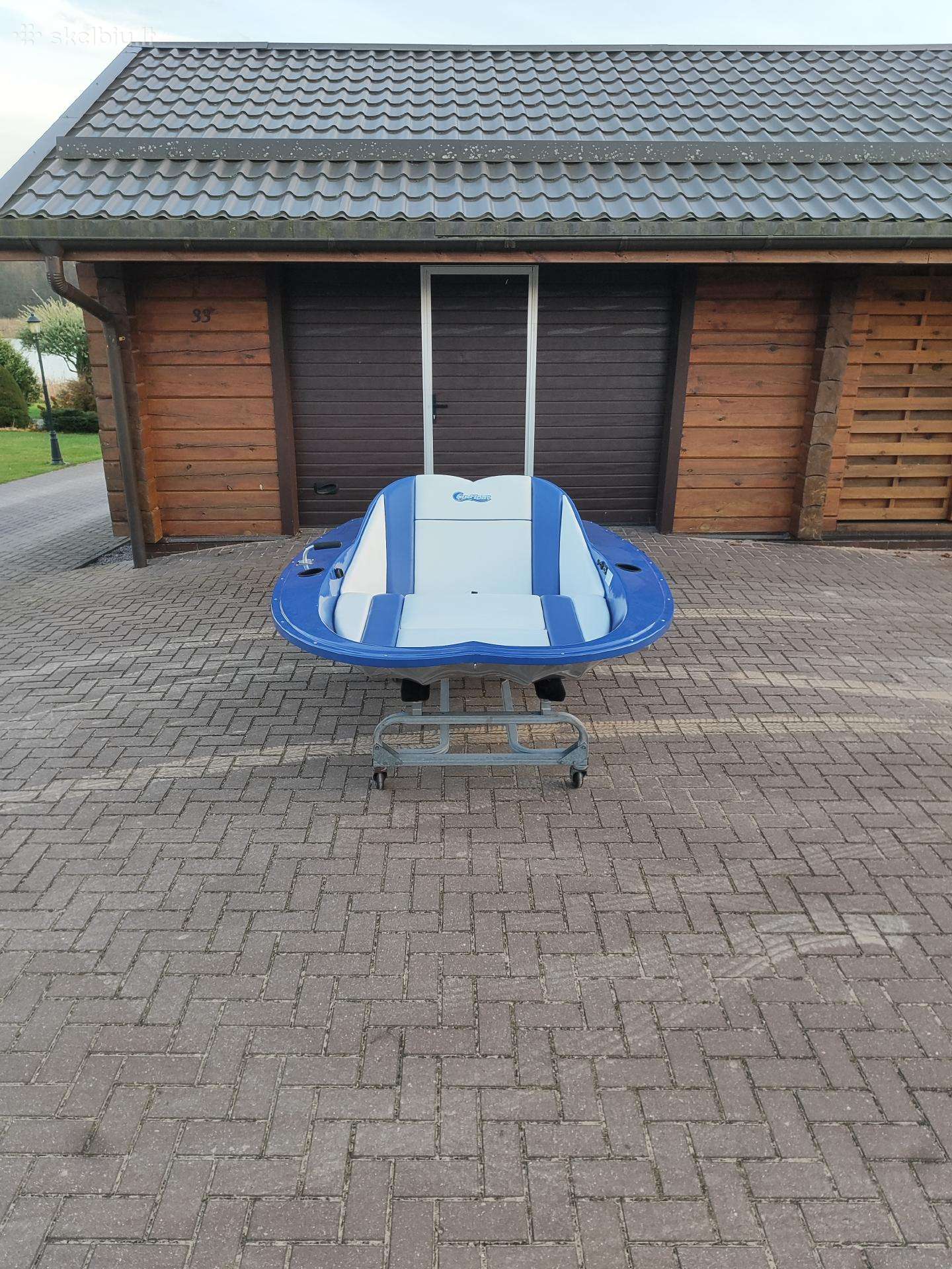 Go - Float, plastikinės valtys