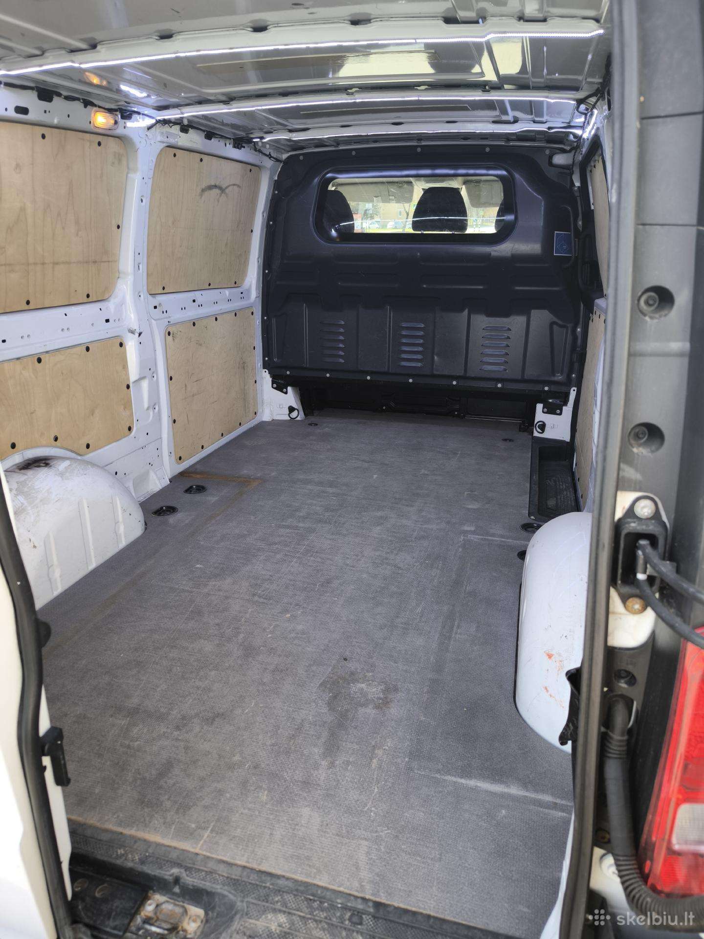 Opel Vivaro, cargo van