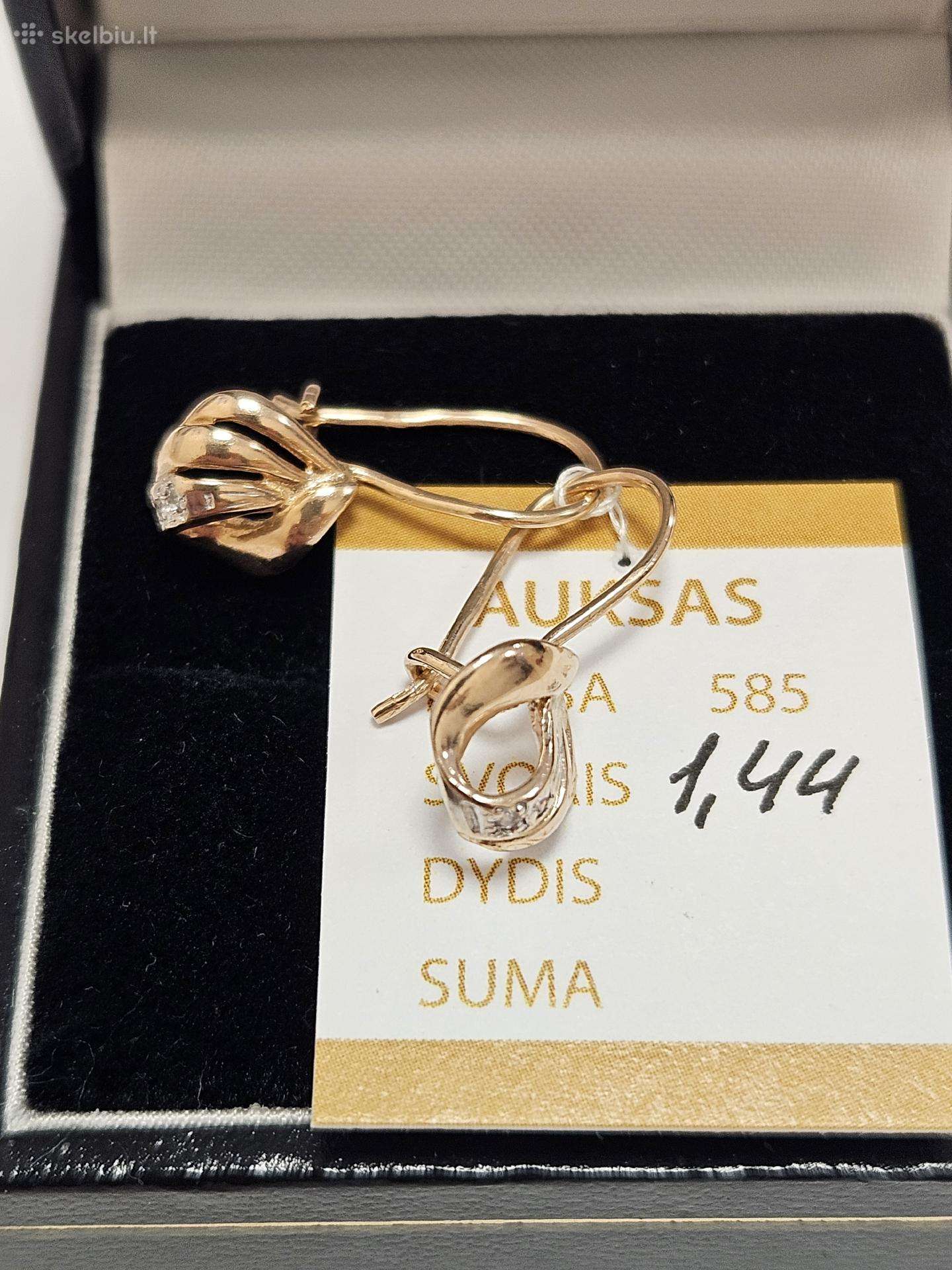 Auksiniai auskarai - nuo 63 Eur.